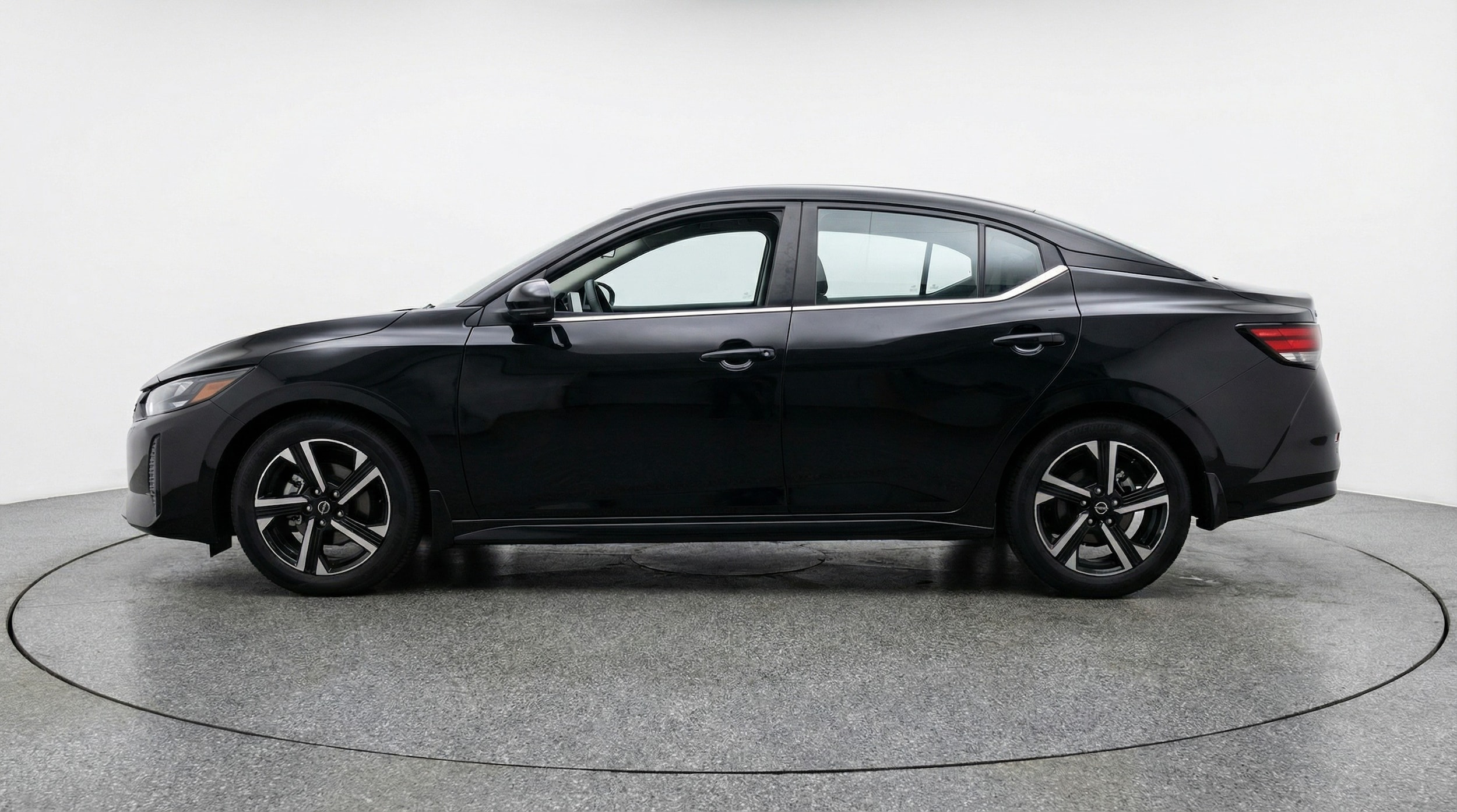 Thumbnail: 2025 Nissan Sentra - 4