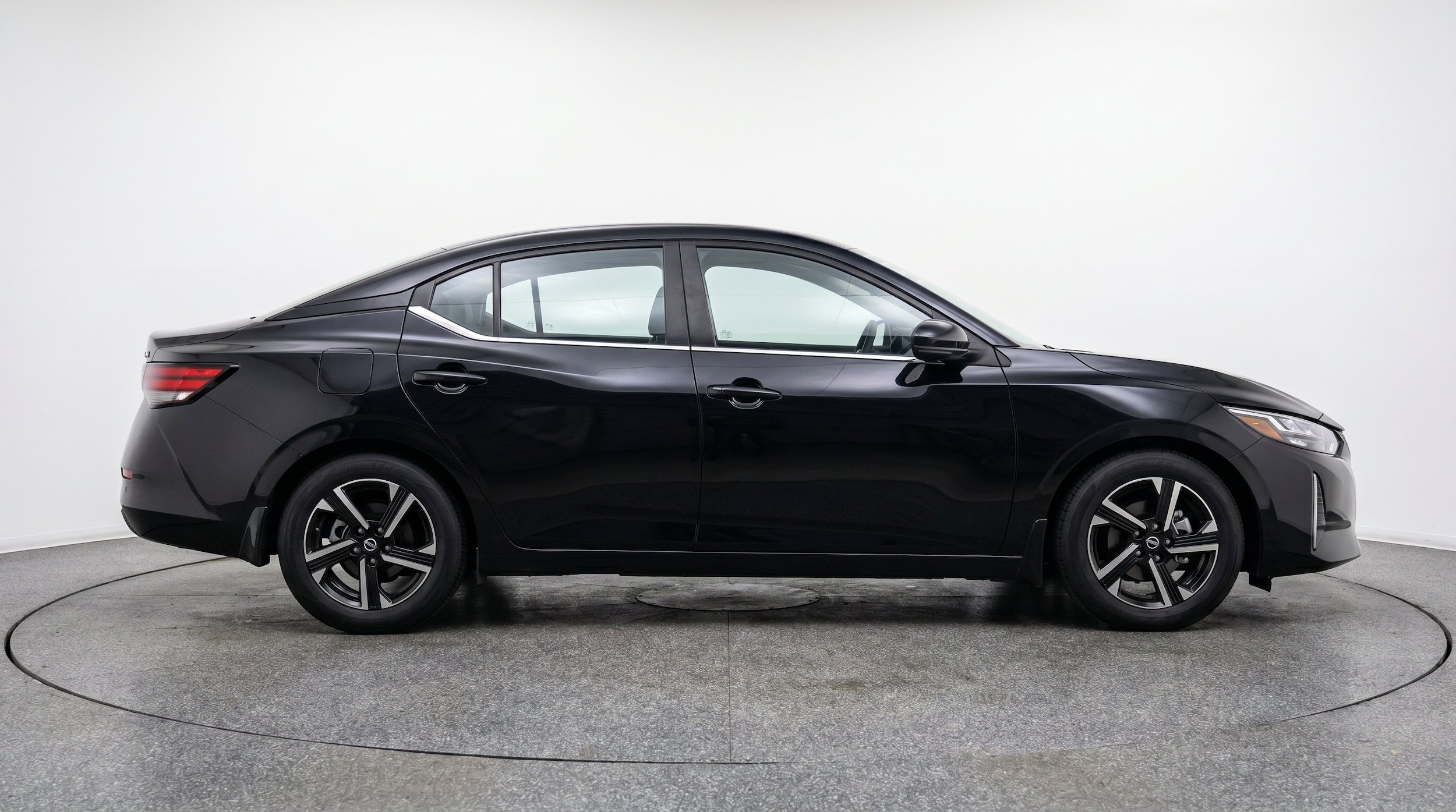Thumbnail: 2025 Nissan Sentra - 11