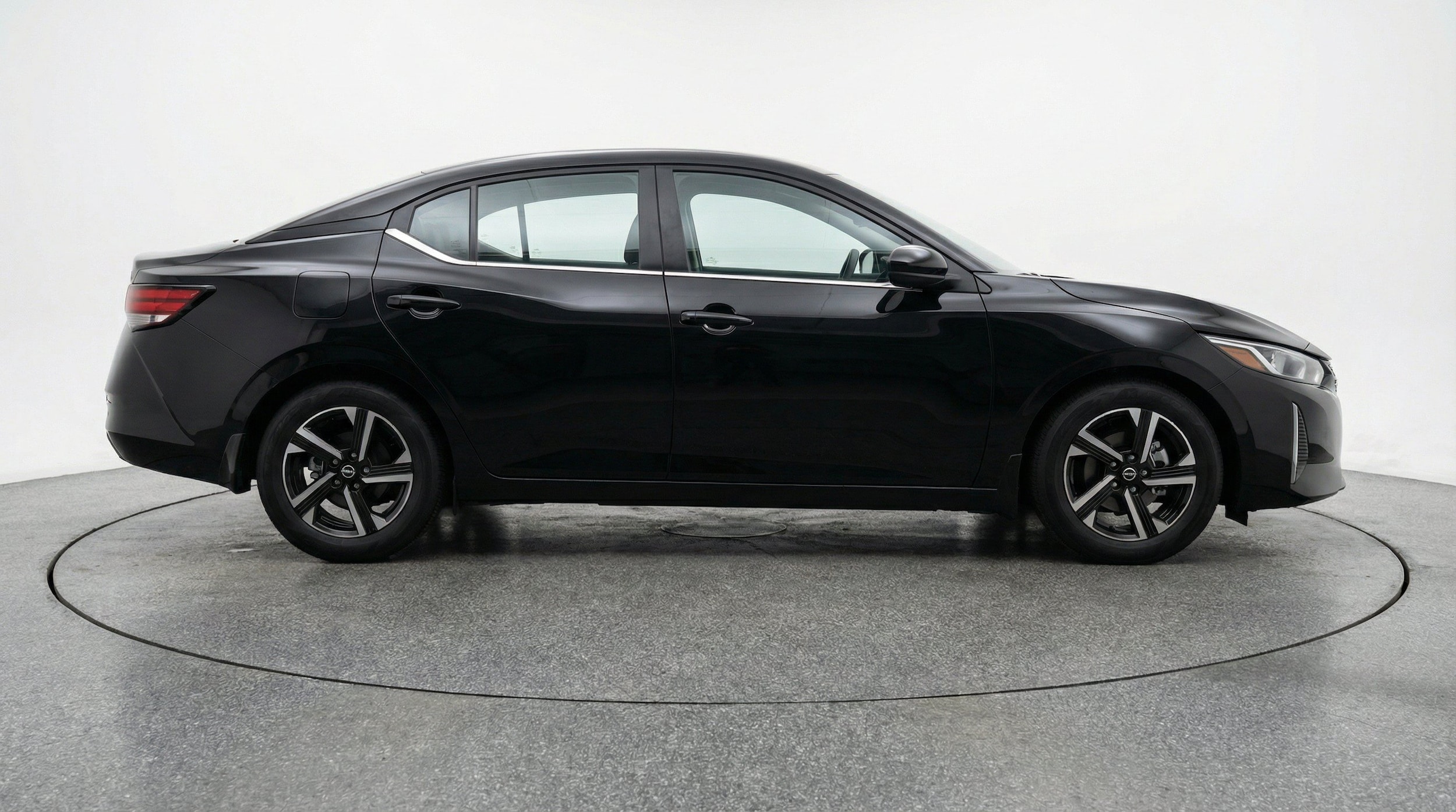 Thumbnail: 2025 Nissan Sentra - 11
