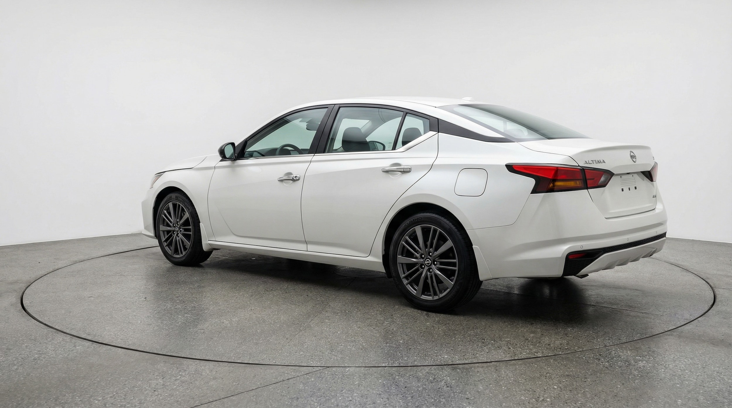 Thumbnail: 2025 Nissan Altima - 5