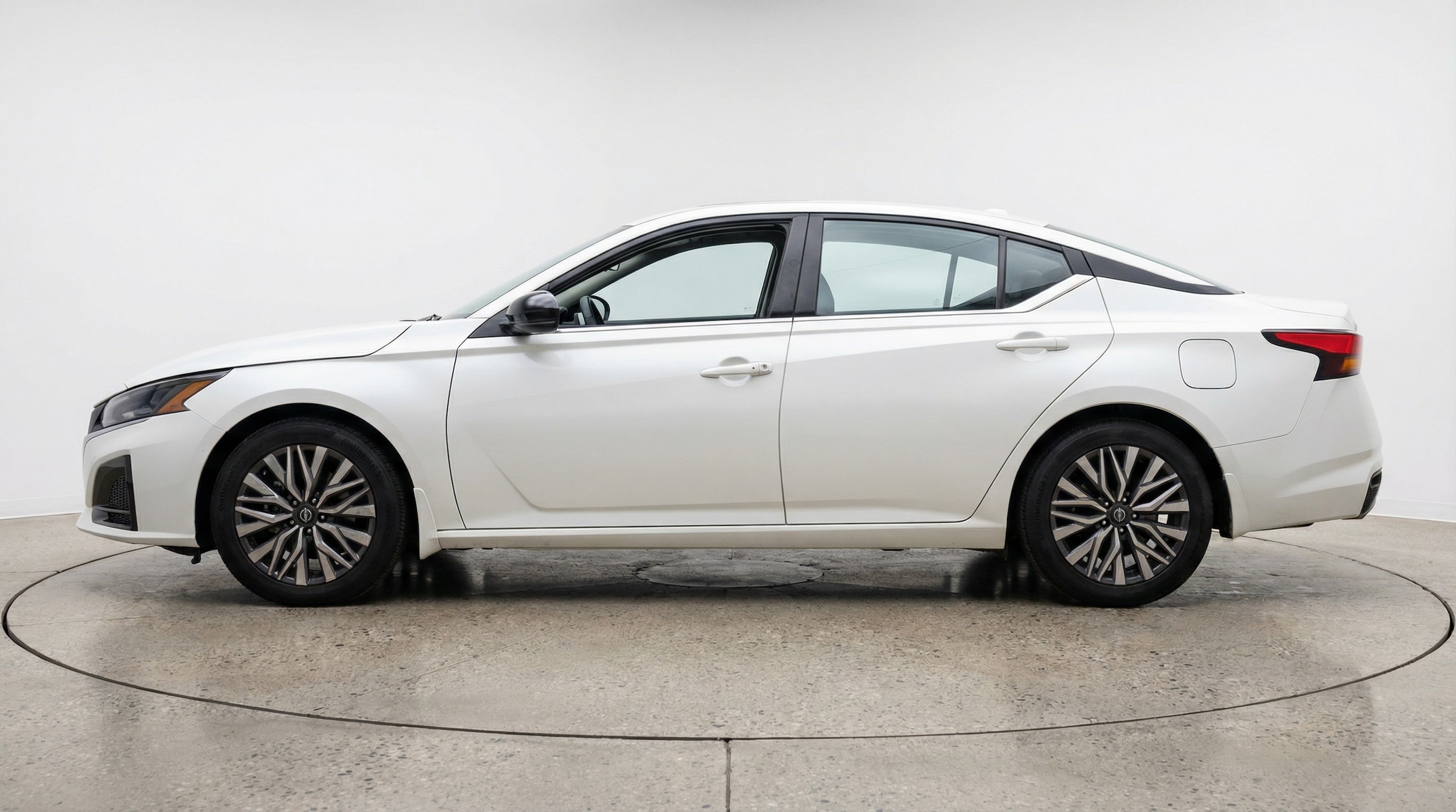 Thumbnail: 2025 Nissan Altima - 4