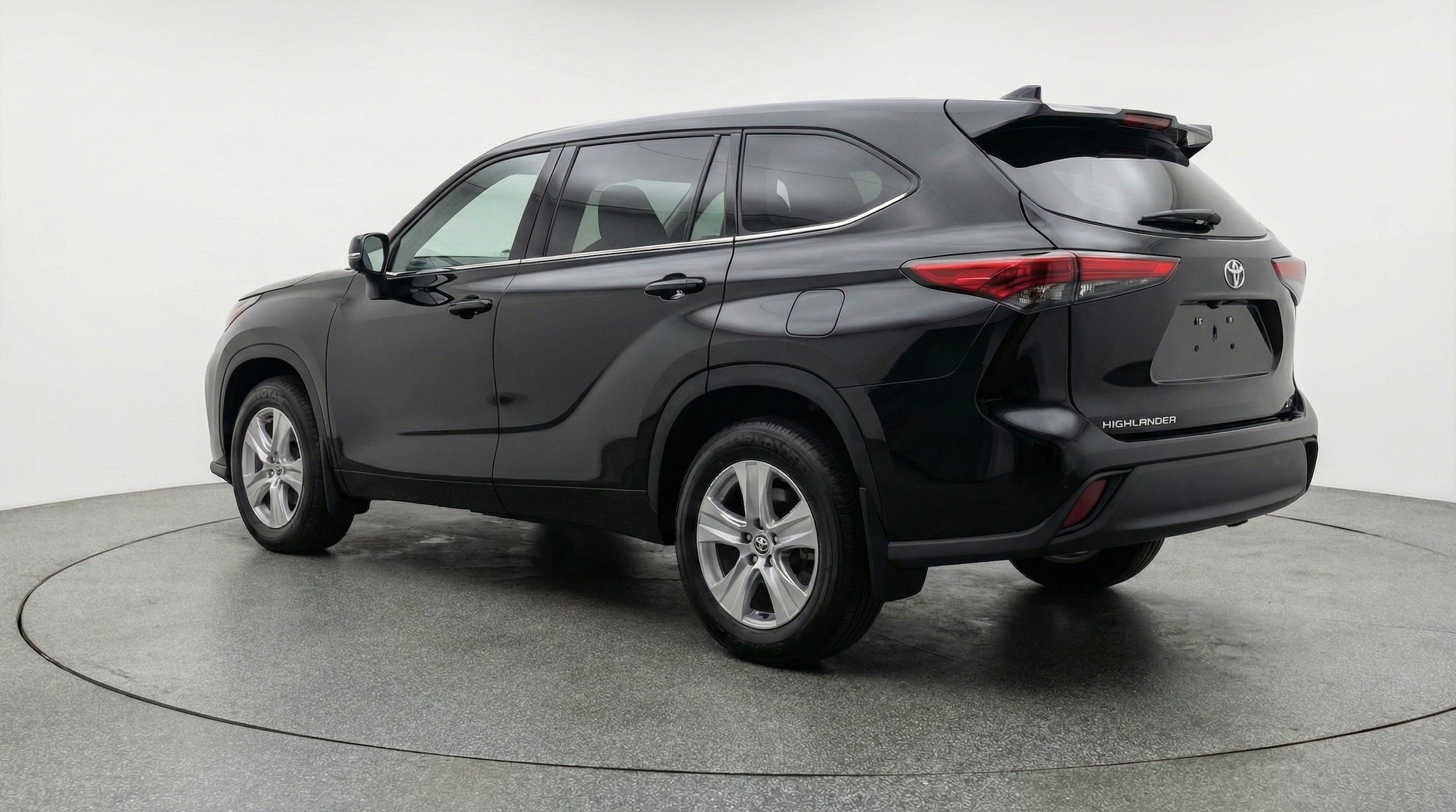 Thumbnail: 2025 Toyota Highlander - 5