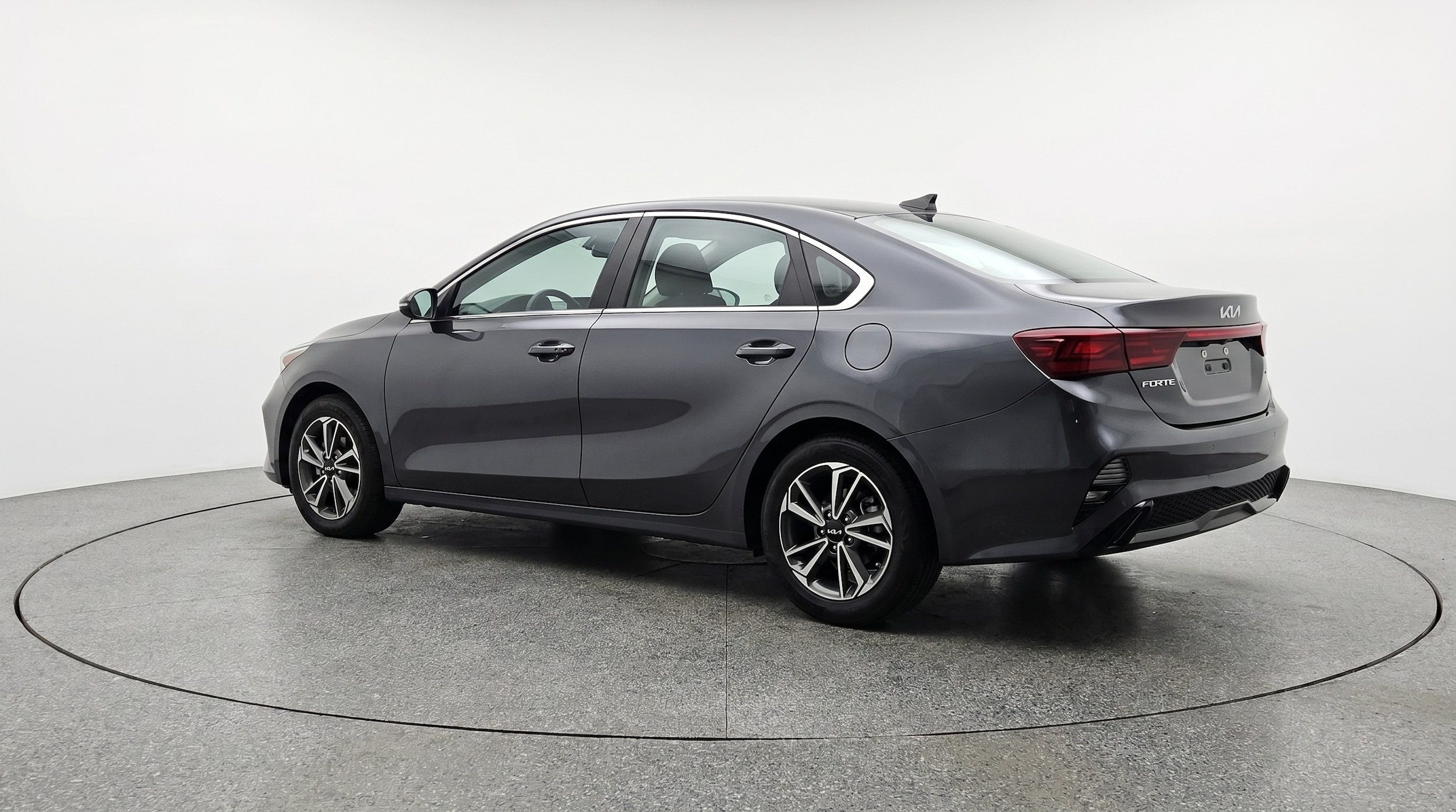 Thumbnail: 2024 Kia Forte - 5