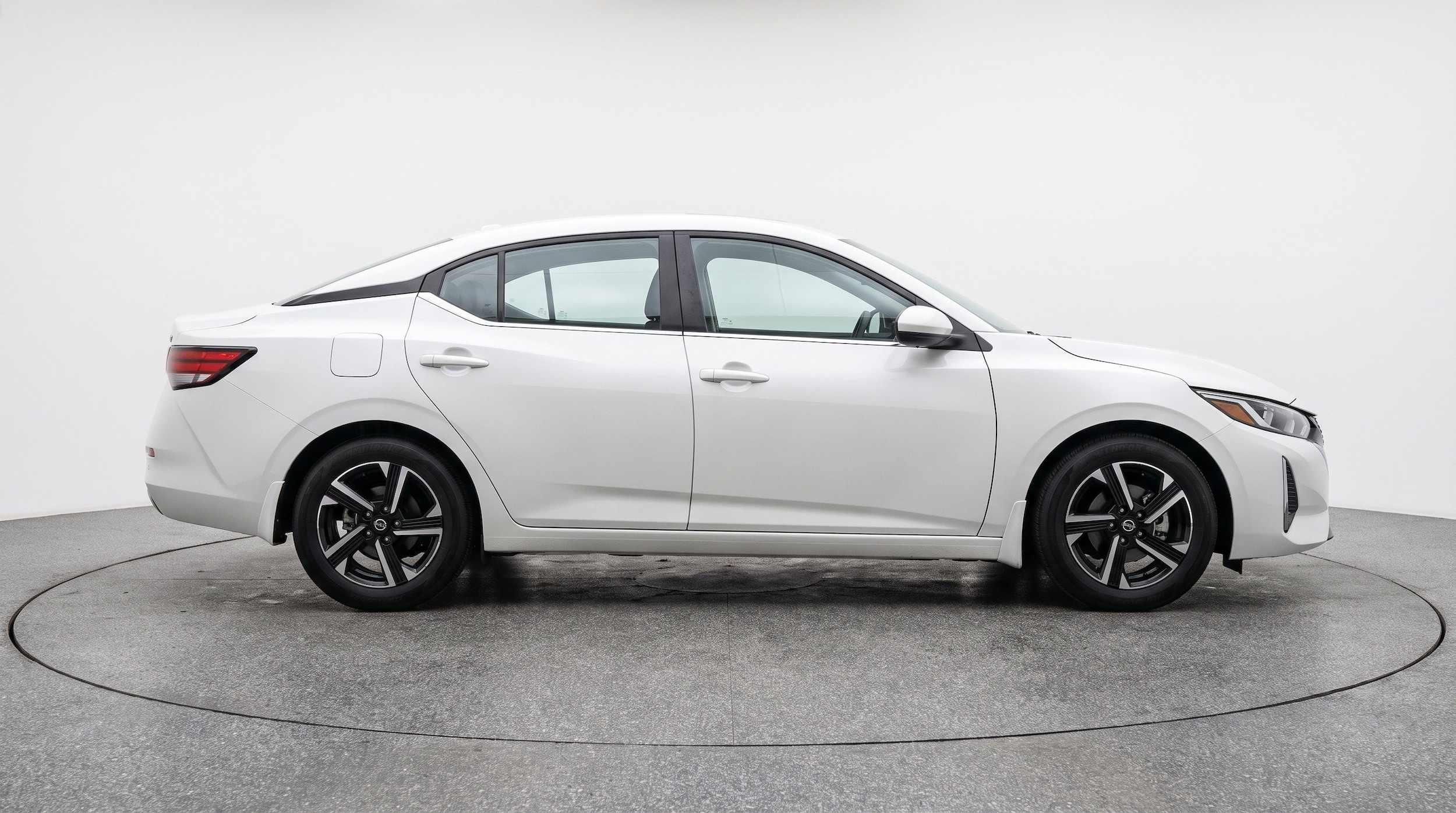 Thumbnail: 2025 Nissan Sentra - 11