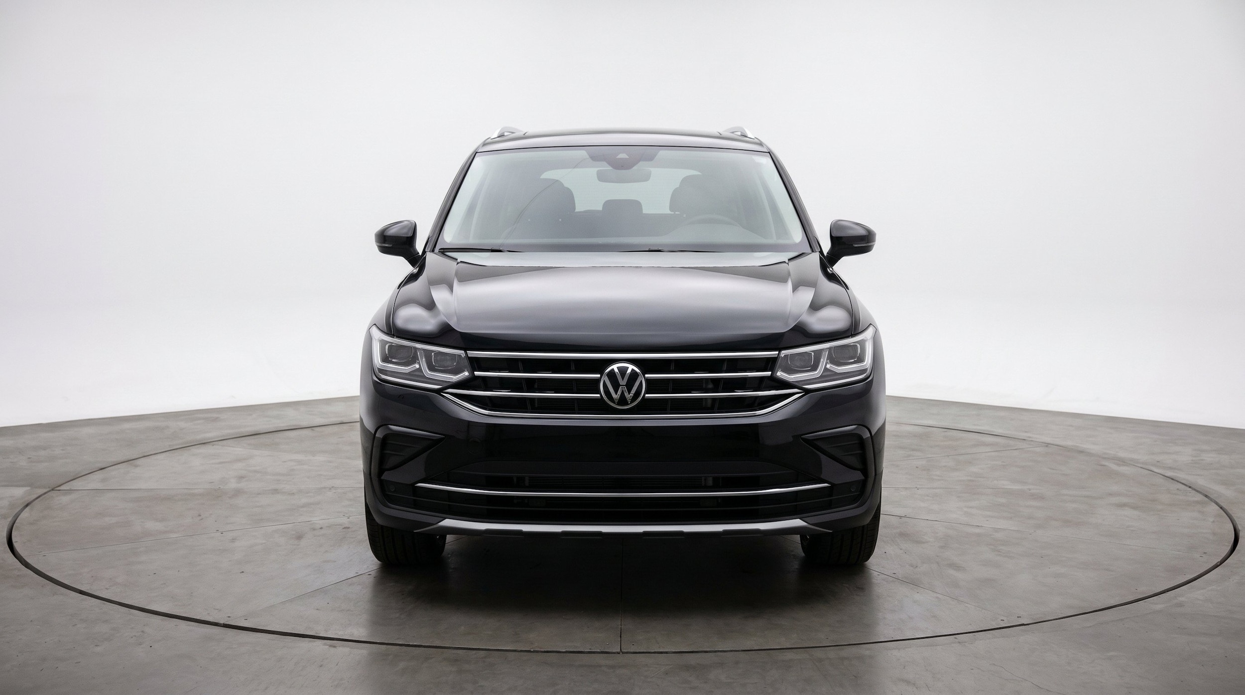 Thumbnail: 2026 Volkswagen Tiguan - 2