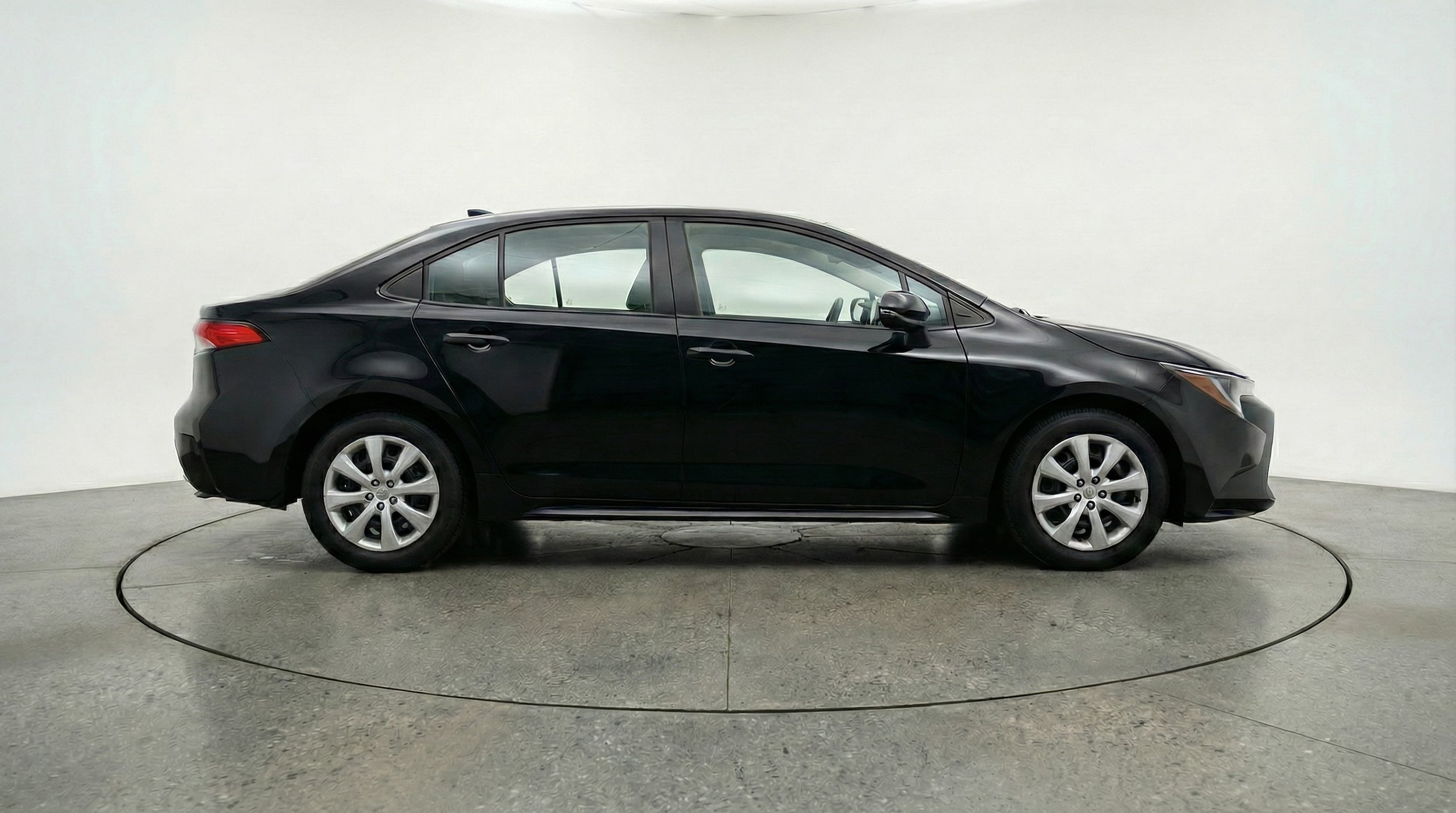 Thumbnail: 2025 Toyota Corolla - 8