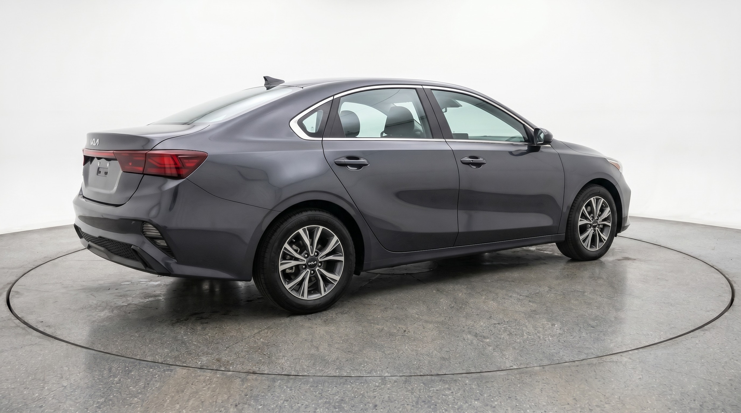 Thumbnail: 2024 Kia Forte - 7