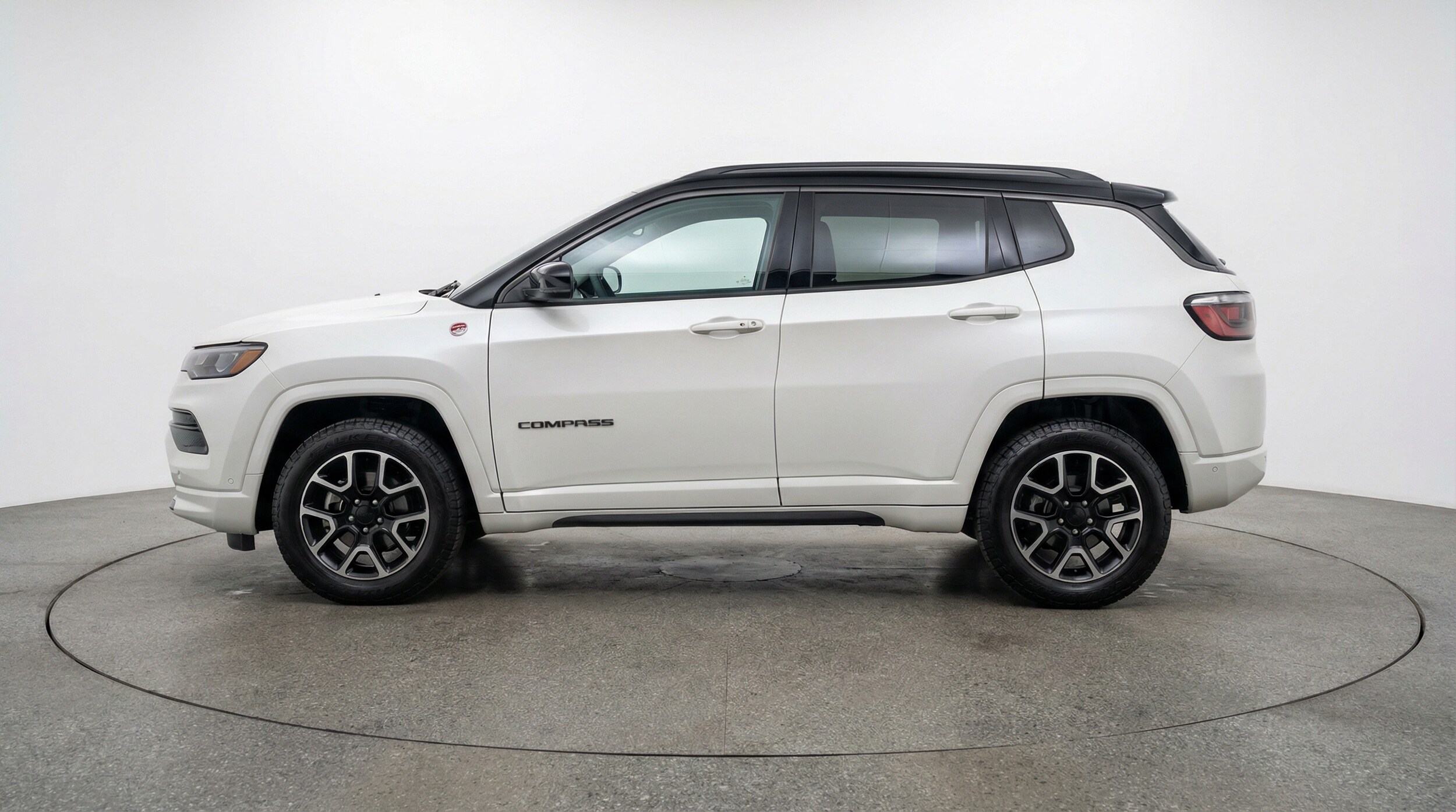 Thumbnail: 2025 Jeep Compass - 4