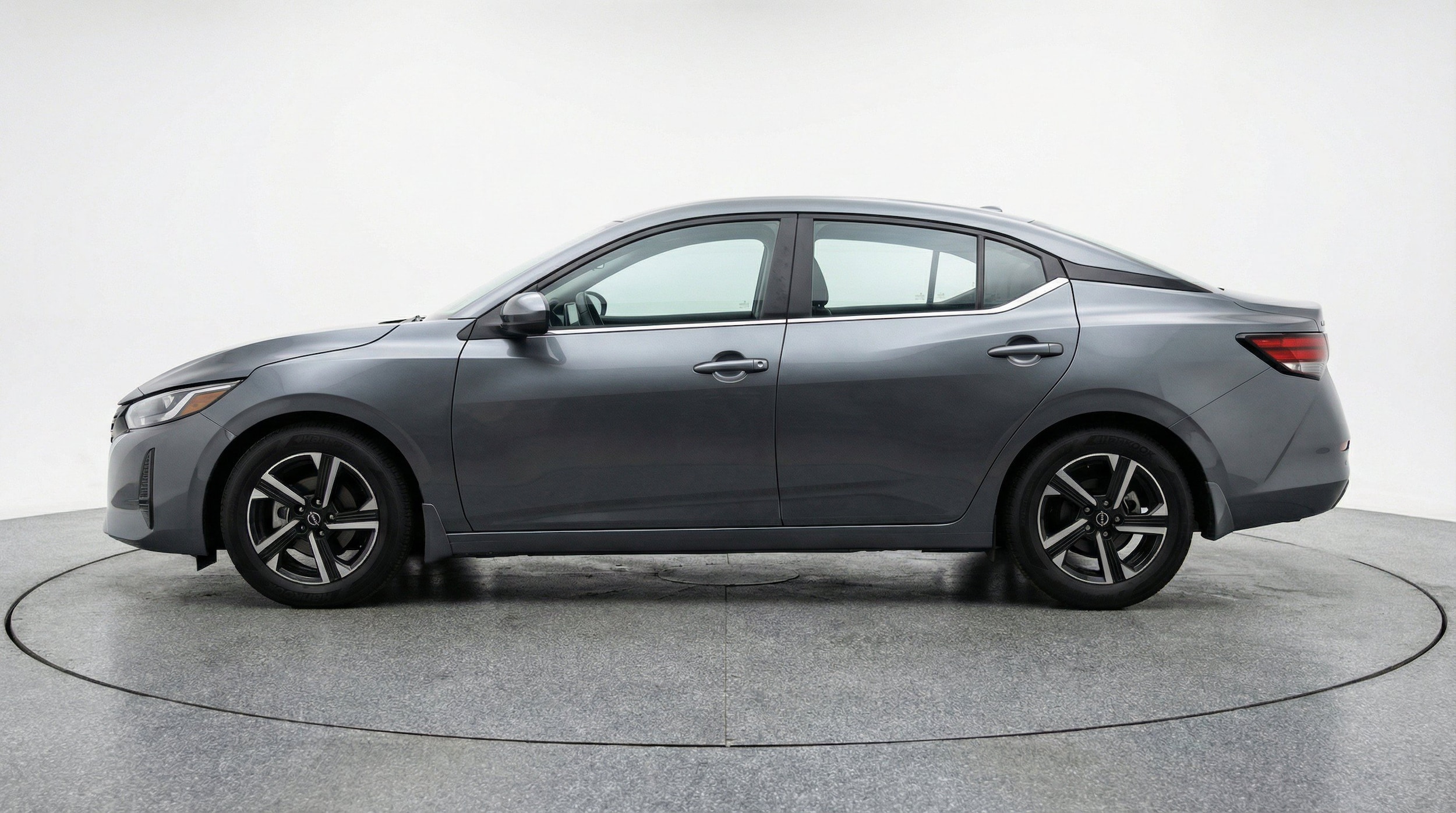 Thumbnail: 2025 Nissan Sentra - 5