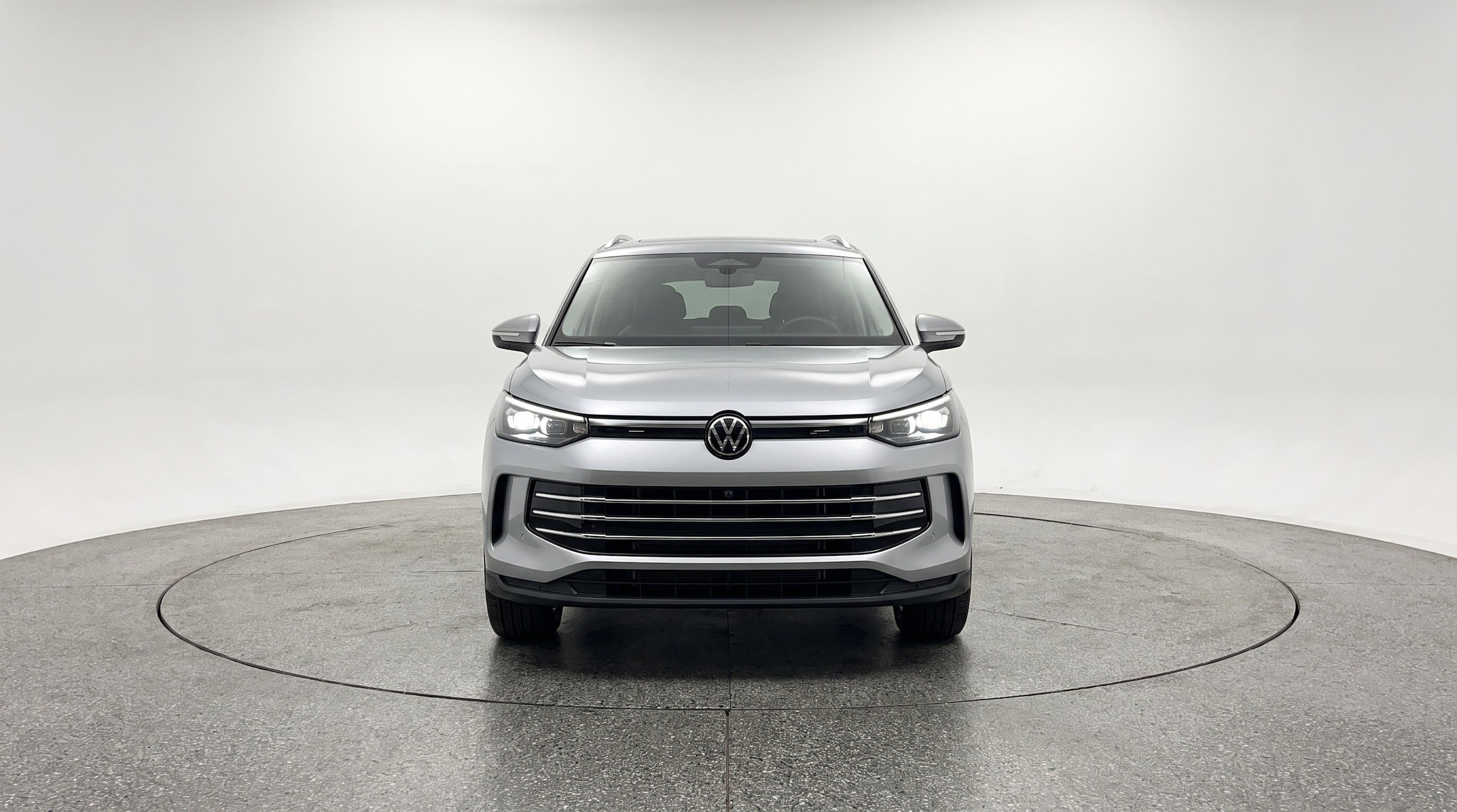 Thumbnail: 2026 Volkswagen Tiguan - 2