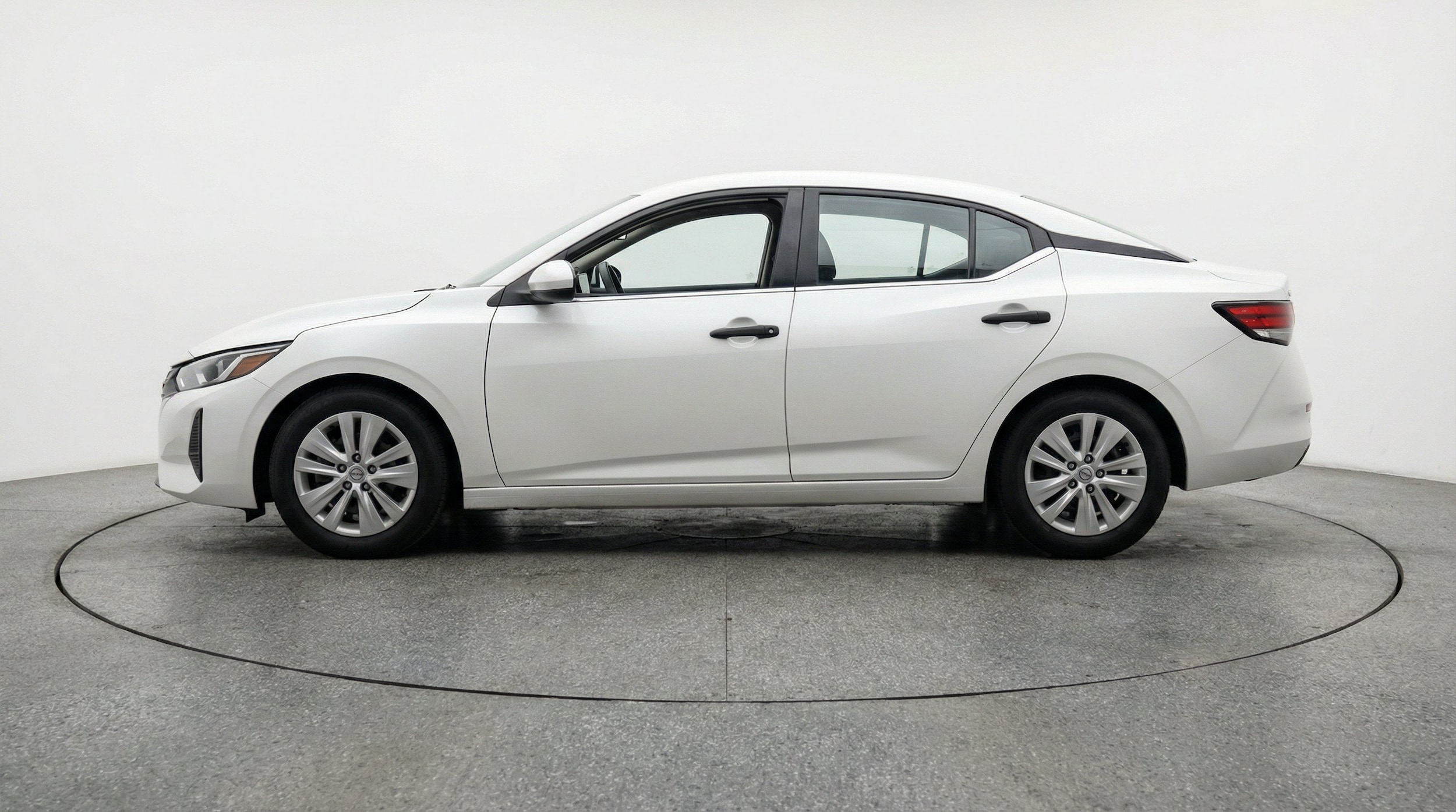 Thumbnail: 2025 Nissan Sentra - 5