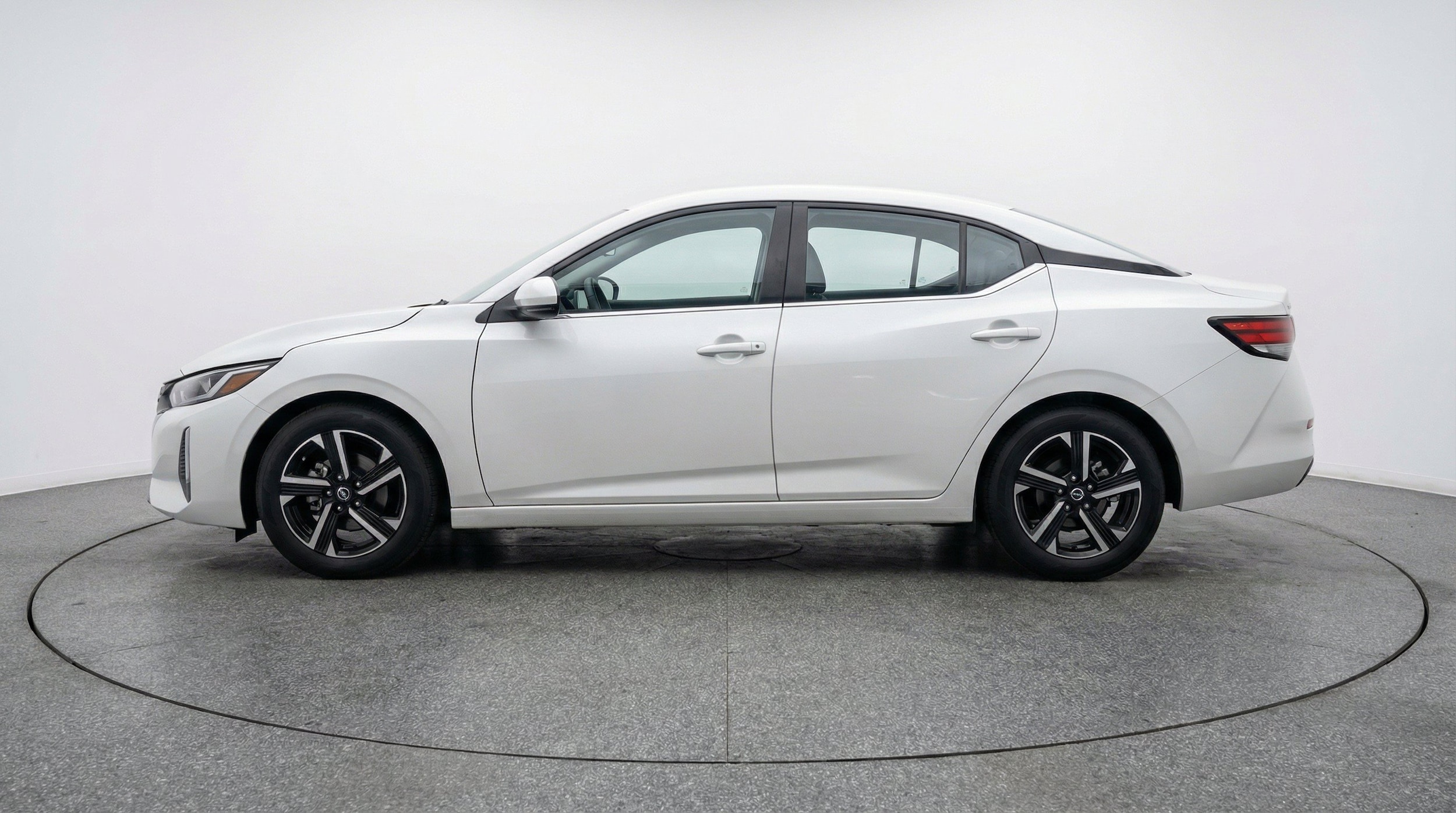 Thumbnail: 2025 Nissan Sentra - 5