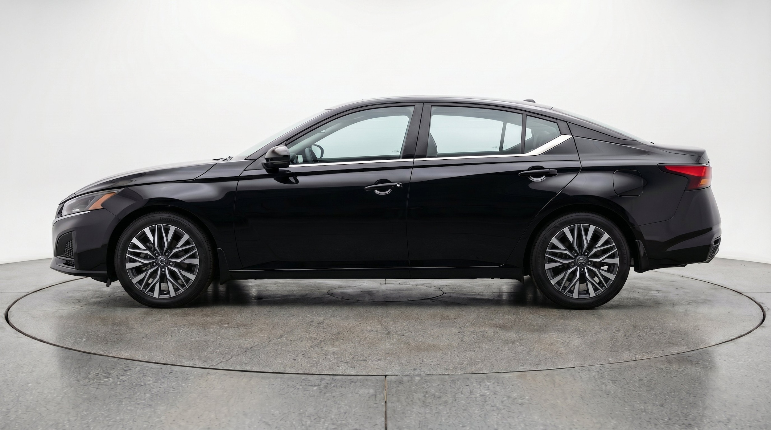 Thumbnail: 2026 Nissan Altima - 5