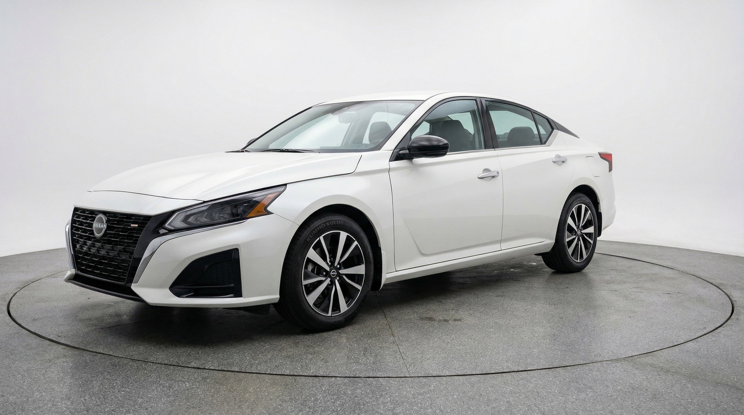 Thumbnail: 2025 Nissan Altima - 3