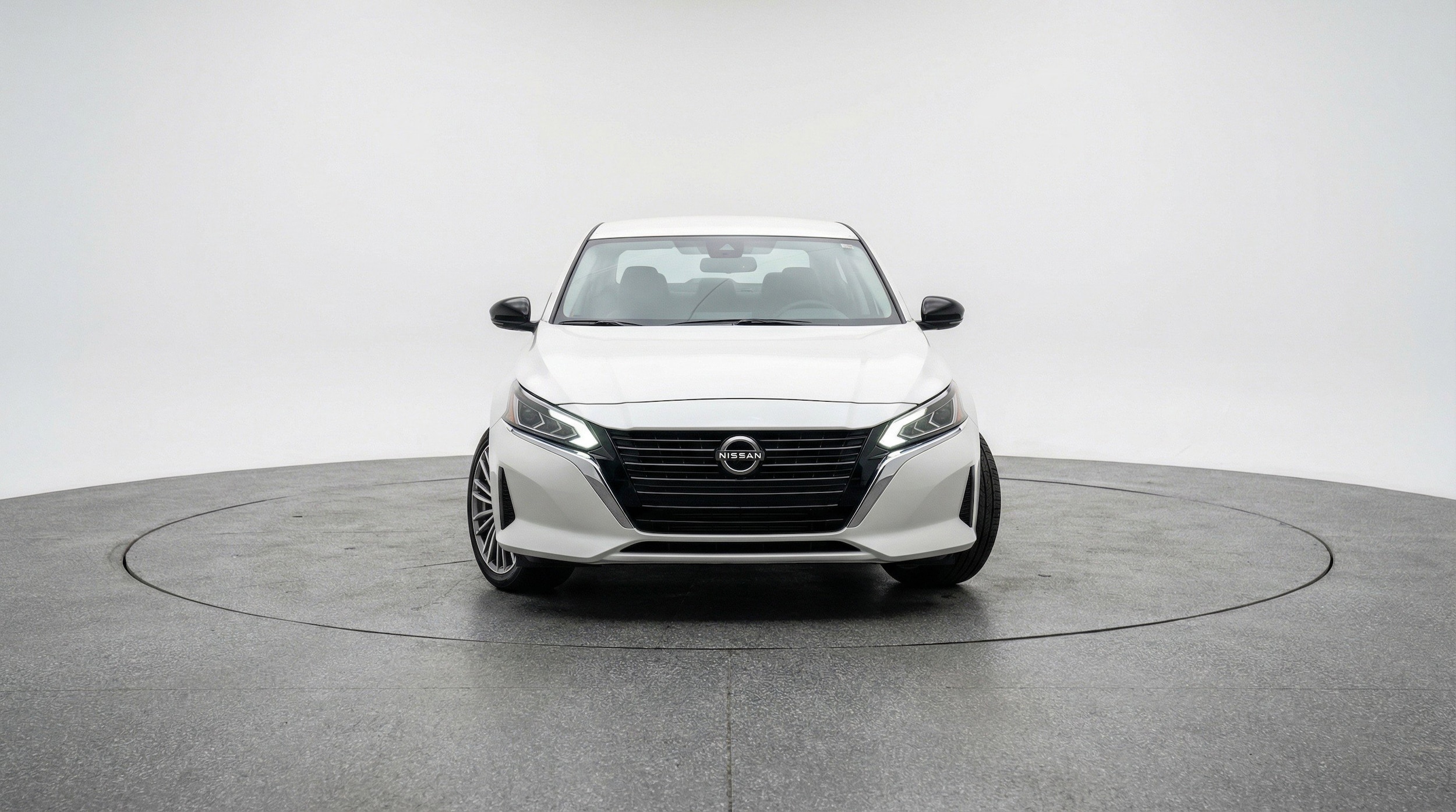 Thumbnail: 2025 Nissan Altima - 2