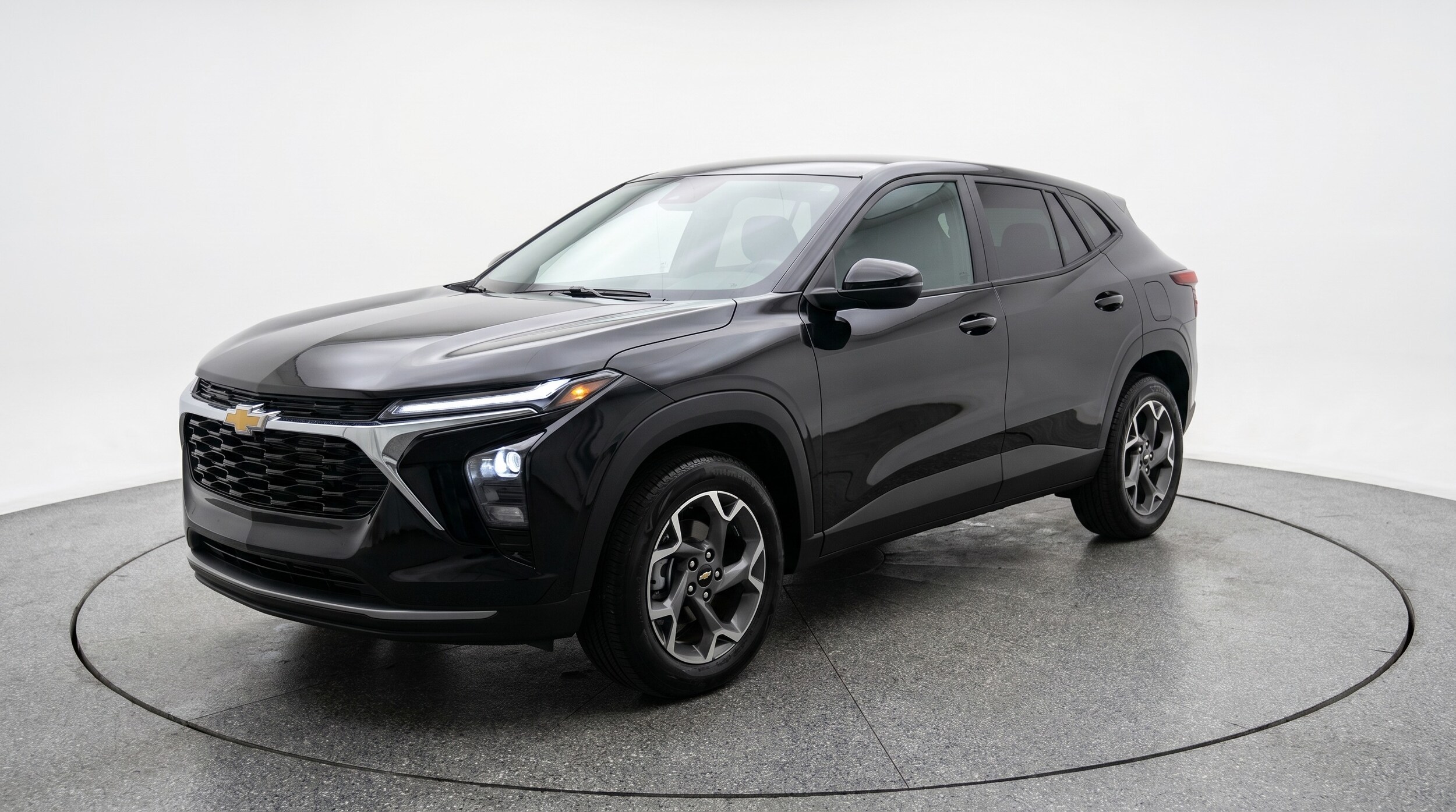 Thumbnail: 2025 Chevrolet Trax - 3