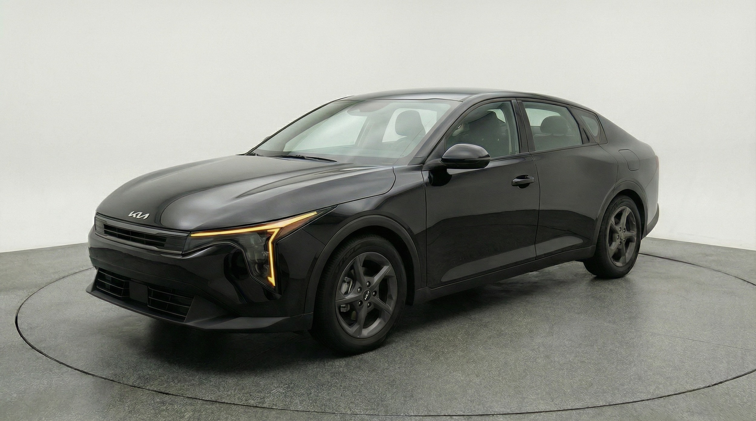 Thumbnail: 2025 Kia K4 - 3