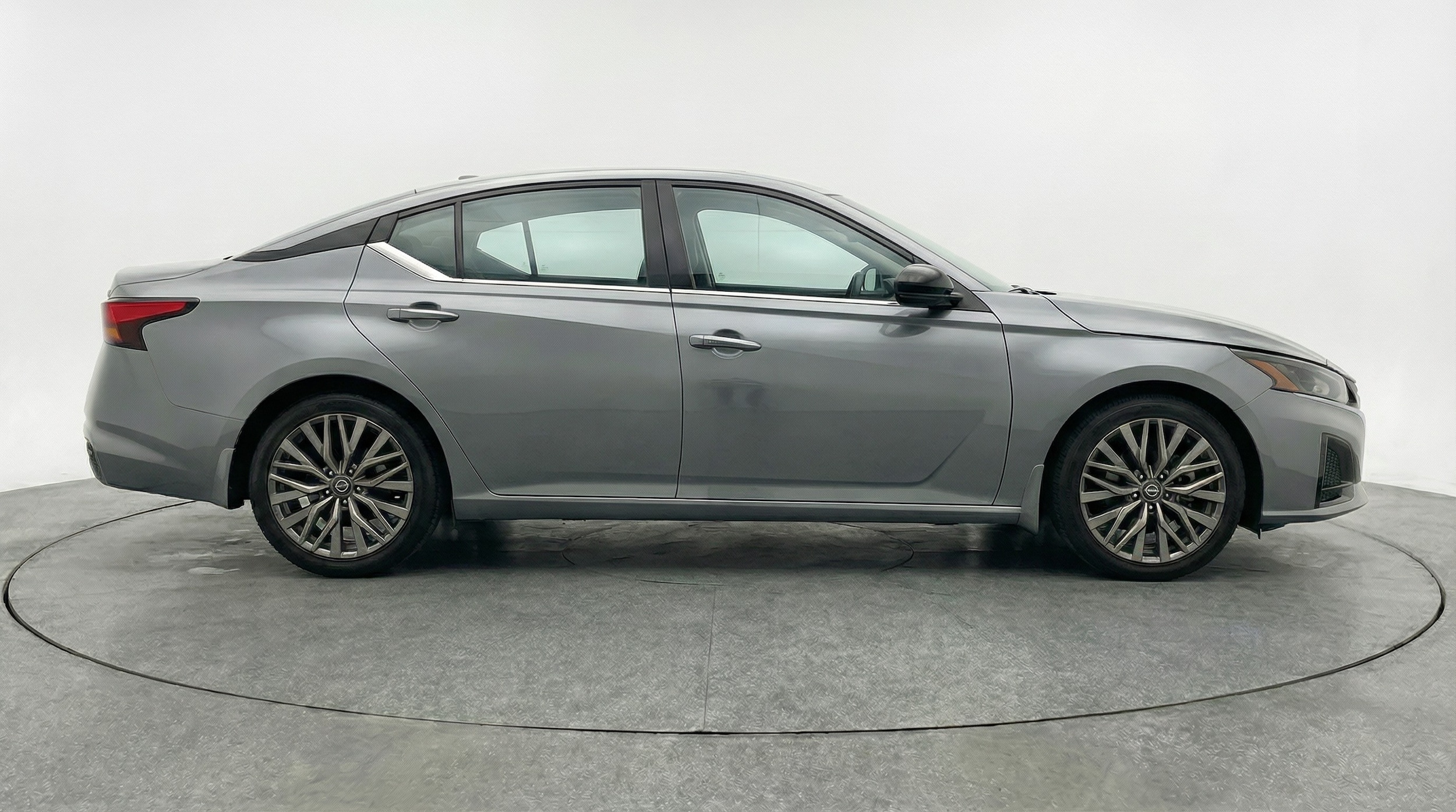 Thumbnail: 2025 Nissan Altima - 8
