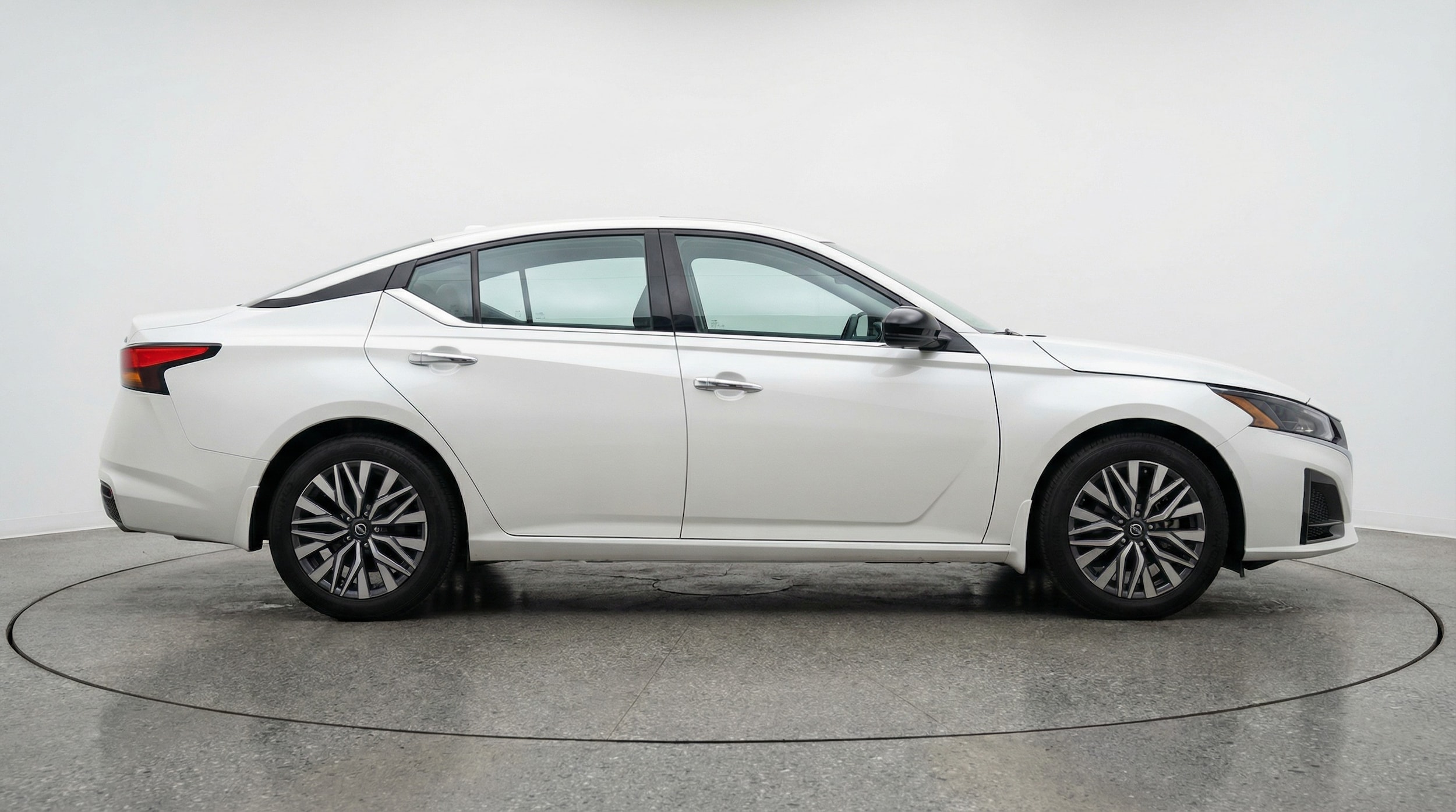 Thumbnail: 2025 Nissan Altima - 8