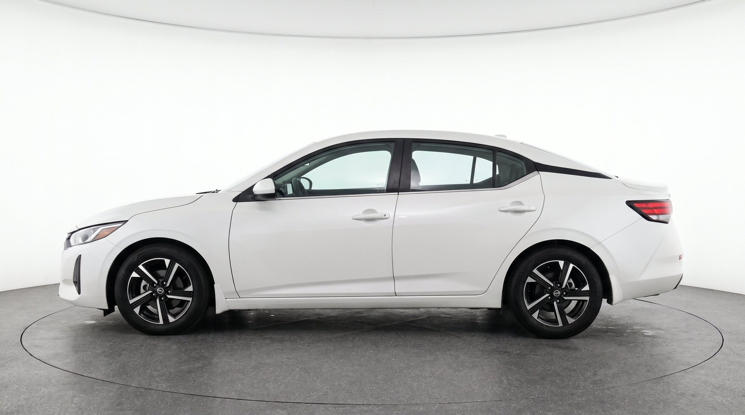 Thumbnail: 2025 Nissan Sentra - 5