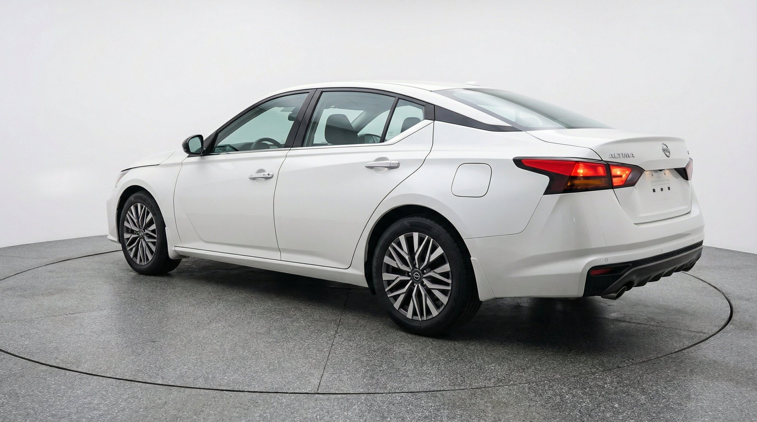 Thumbnail: 2025 Nissan Altima - 6