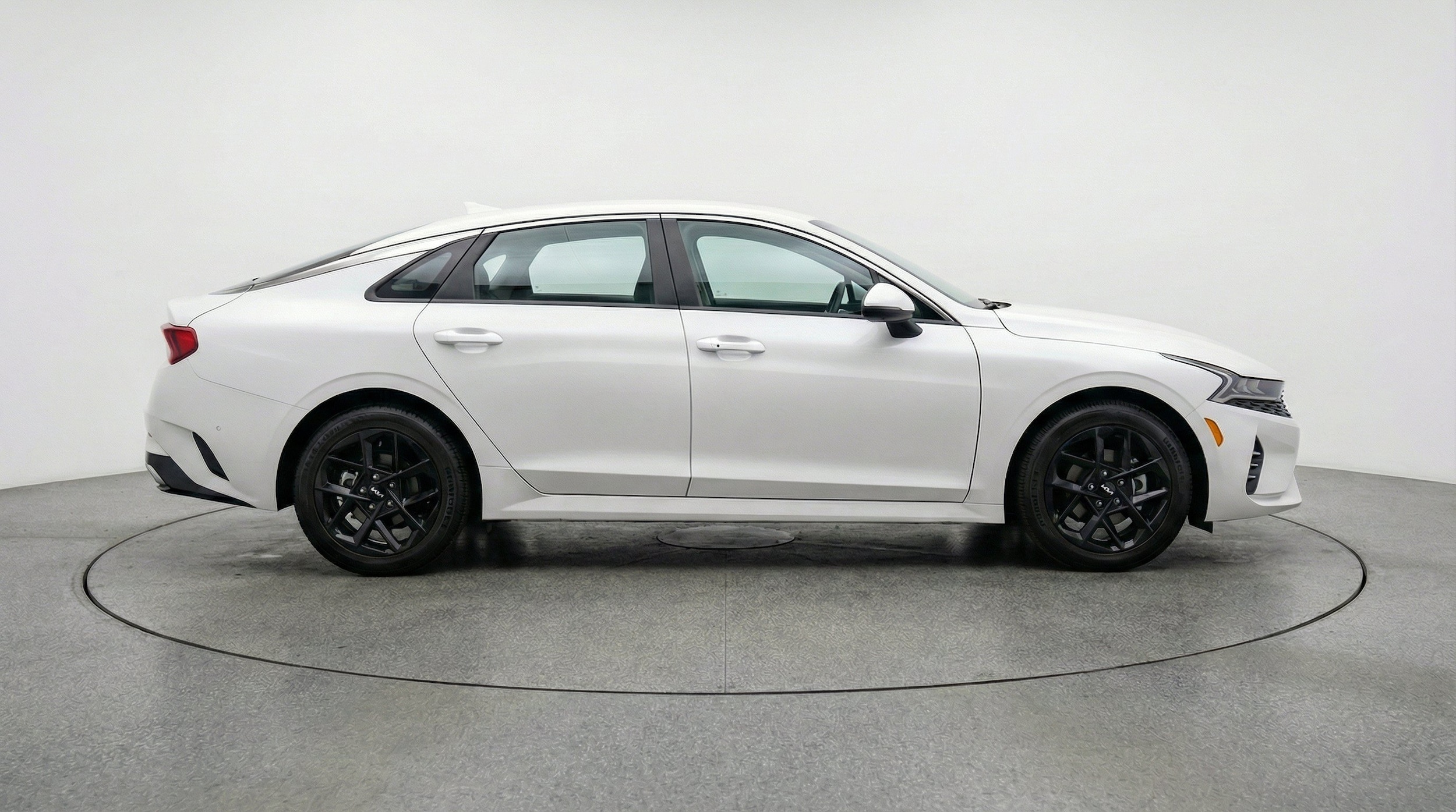 Thumbnail: 2025 Kia K5 - 11