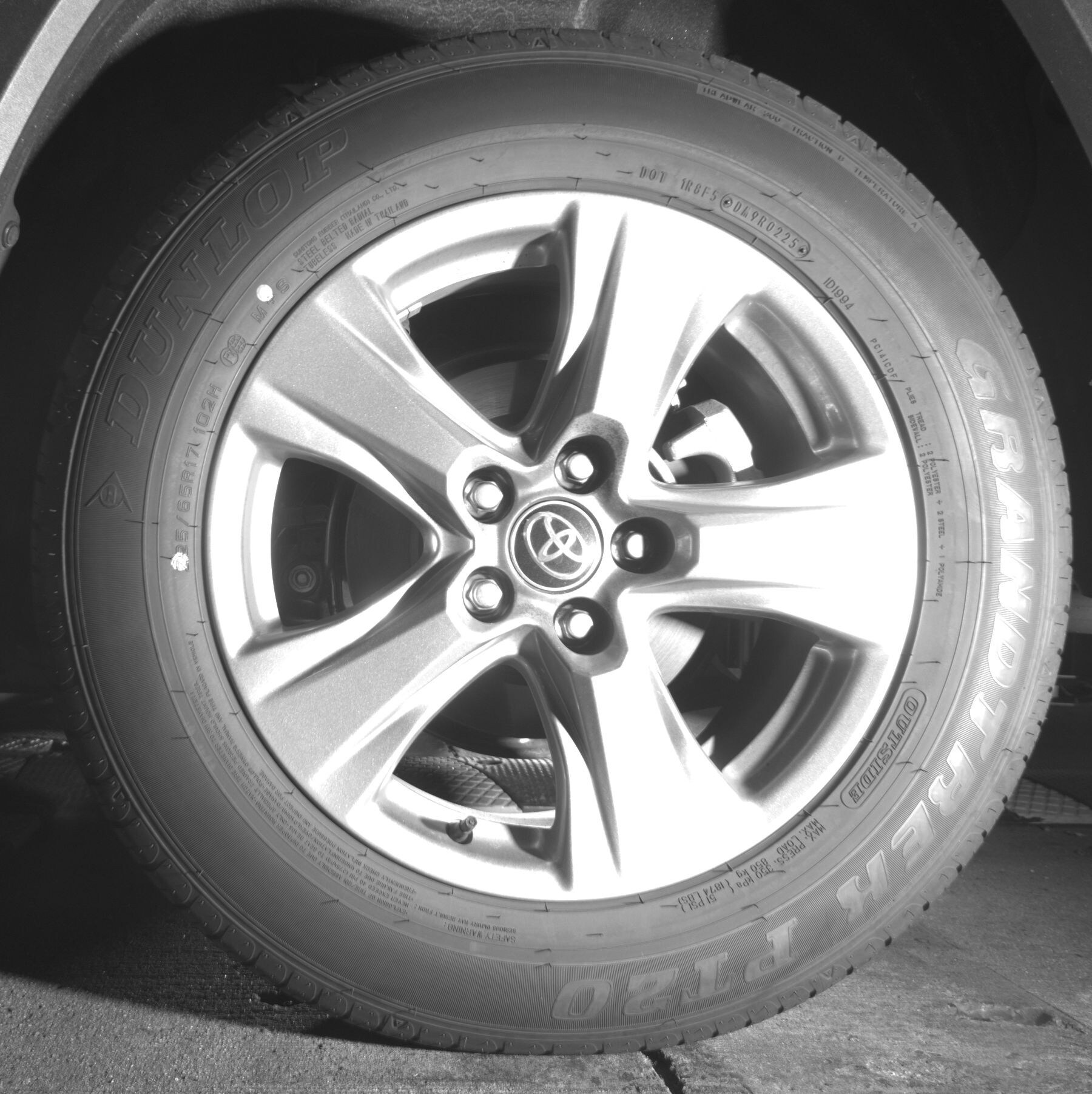 Thumbnail: 2025 Toyota RAV4 - 11