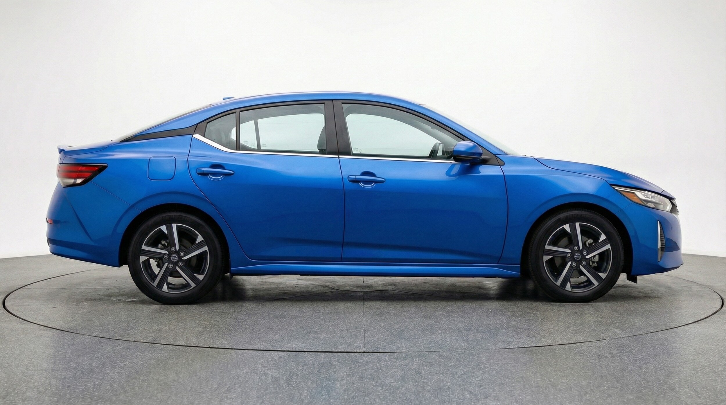 Thumbnail: 2025 Nissan Sentra - 8