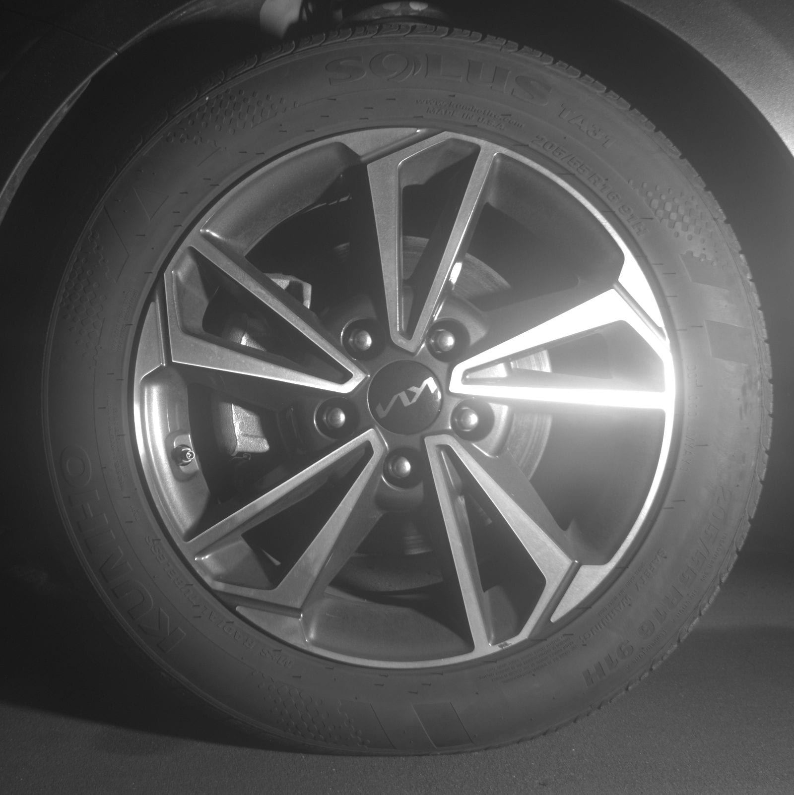 Thumbnail: 2024 Kia Forte - 9