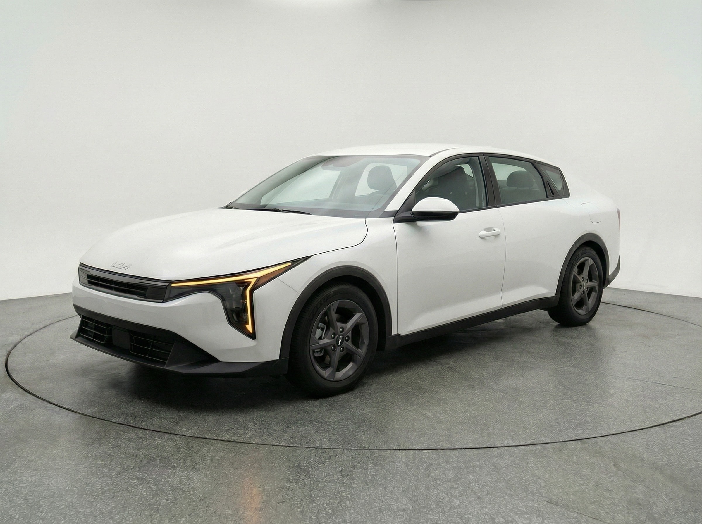 Thumbnail: 2025 Kia K4 - 3