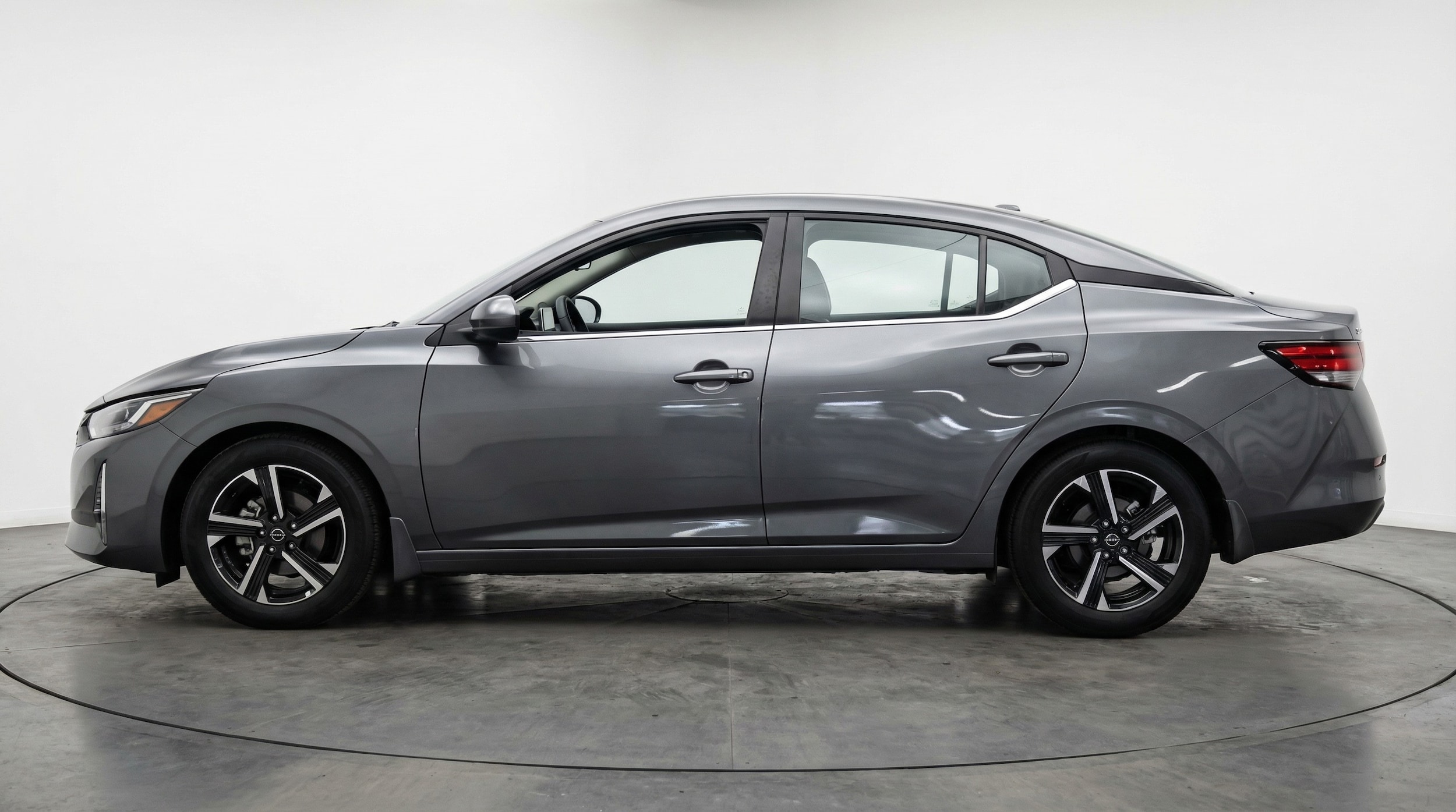 Thumbnail: 2025 Nissan Sentra - 4