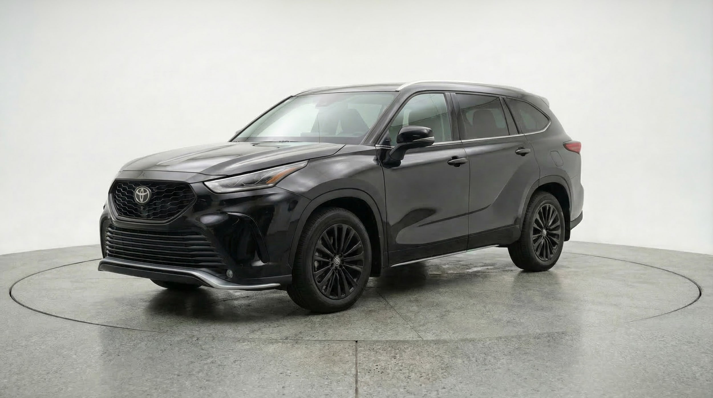Thumbnail: 2025 Toyota Highlander - 3