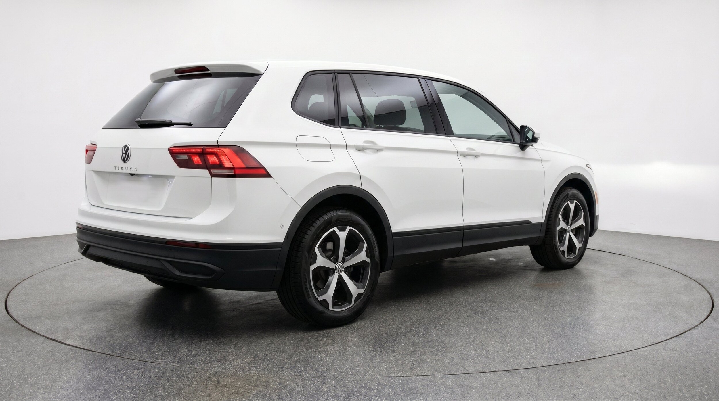Thumbnail: 2026 Volkswagen Tiguan - 9