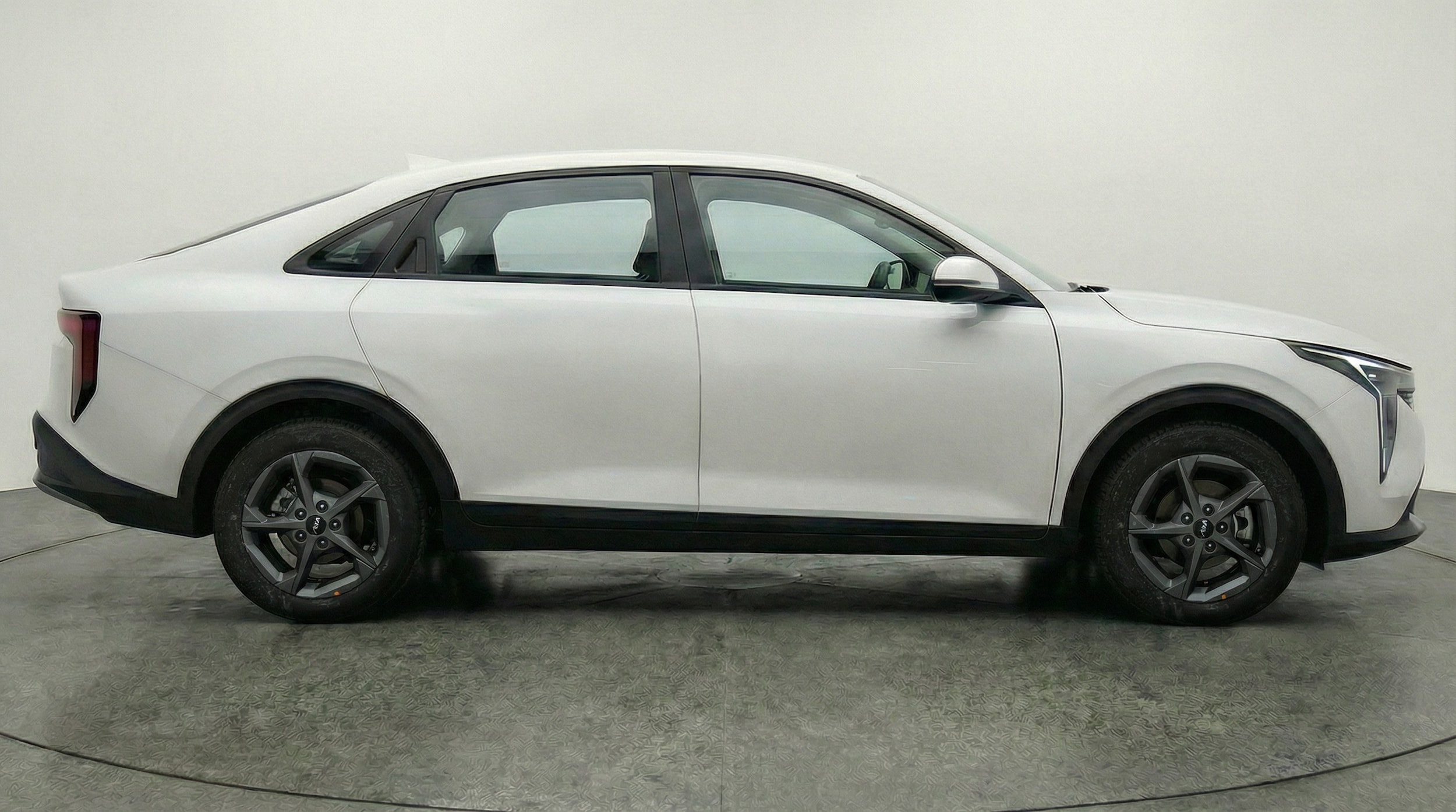 Thumbnail: 2025 Kia K4 - 8