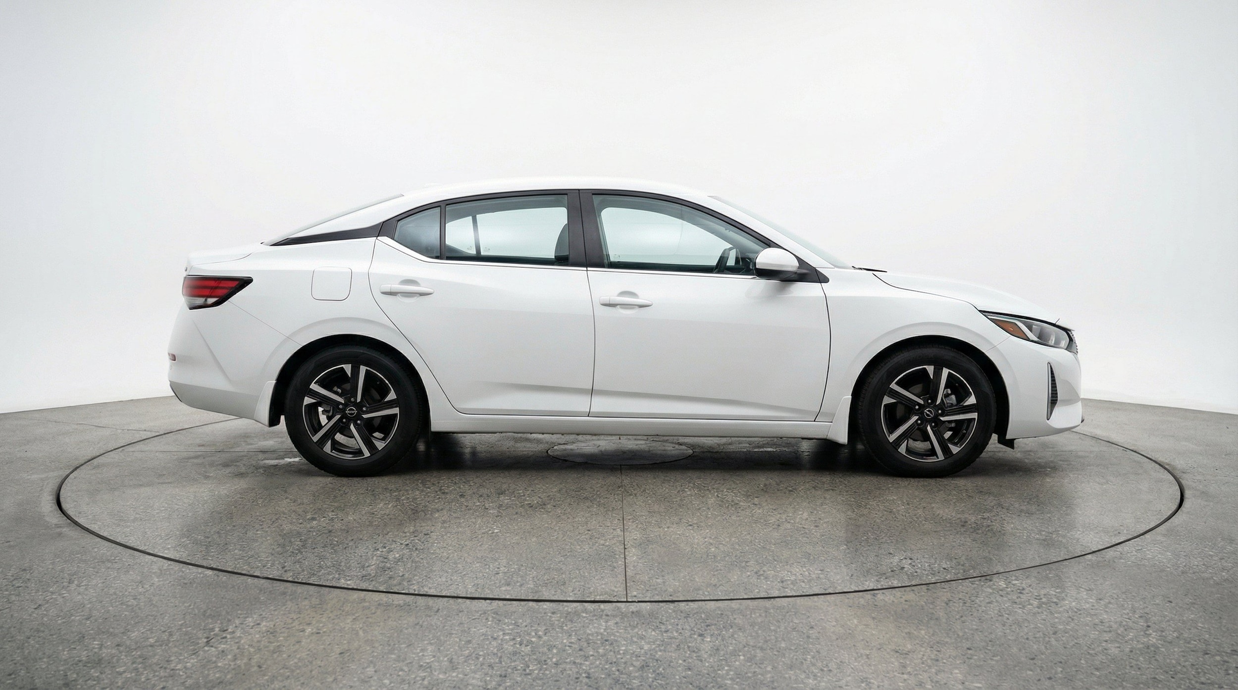 Thumbnail: 2025 Nissan Sentra - 11