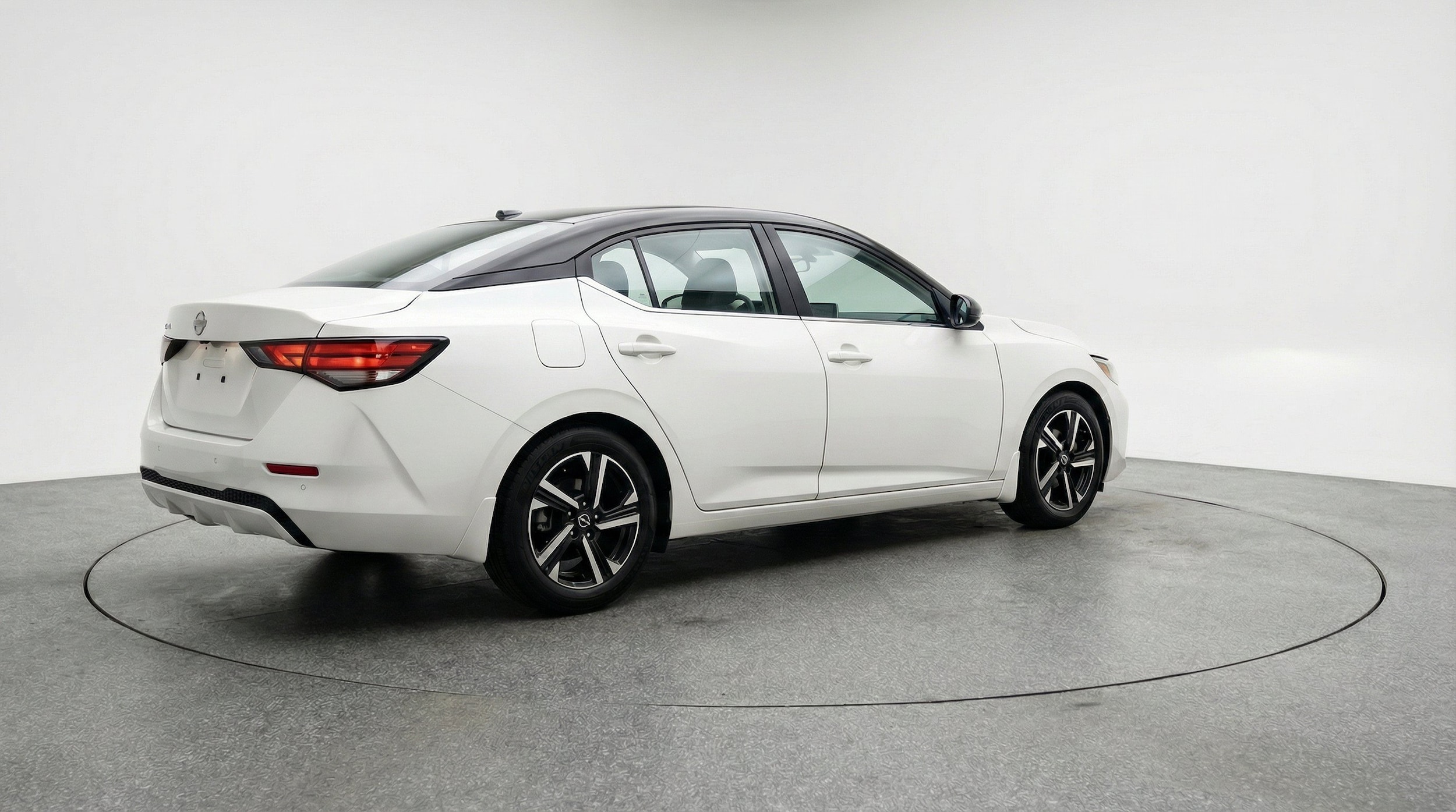 Thumbnail: 2025 Nissan Sentra - 9