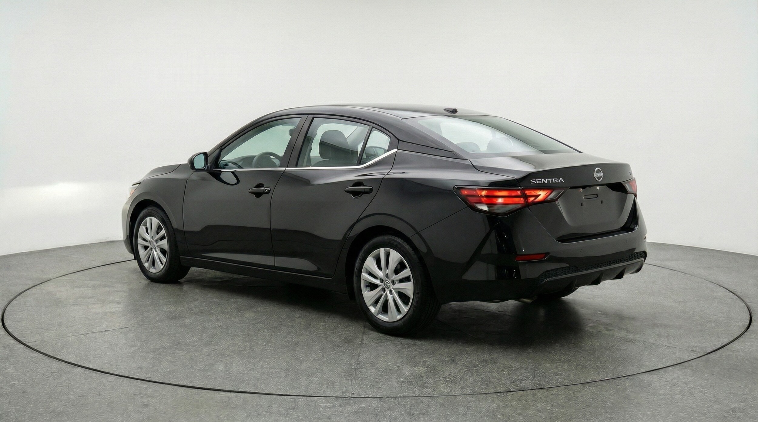 Thumbnail: 2025 Nissan Sentra - 5