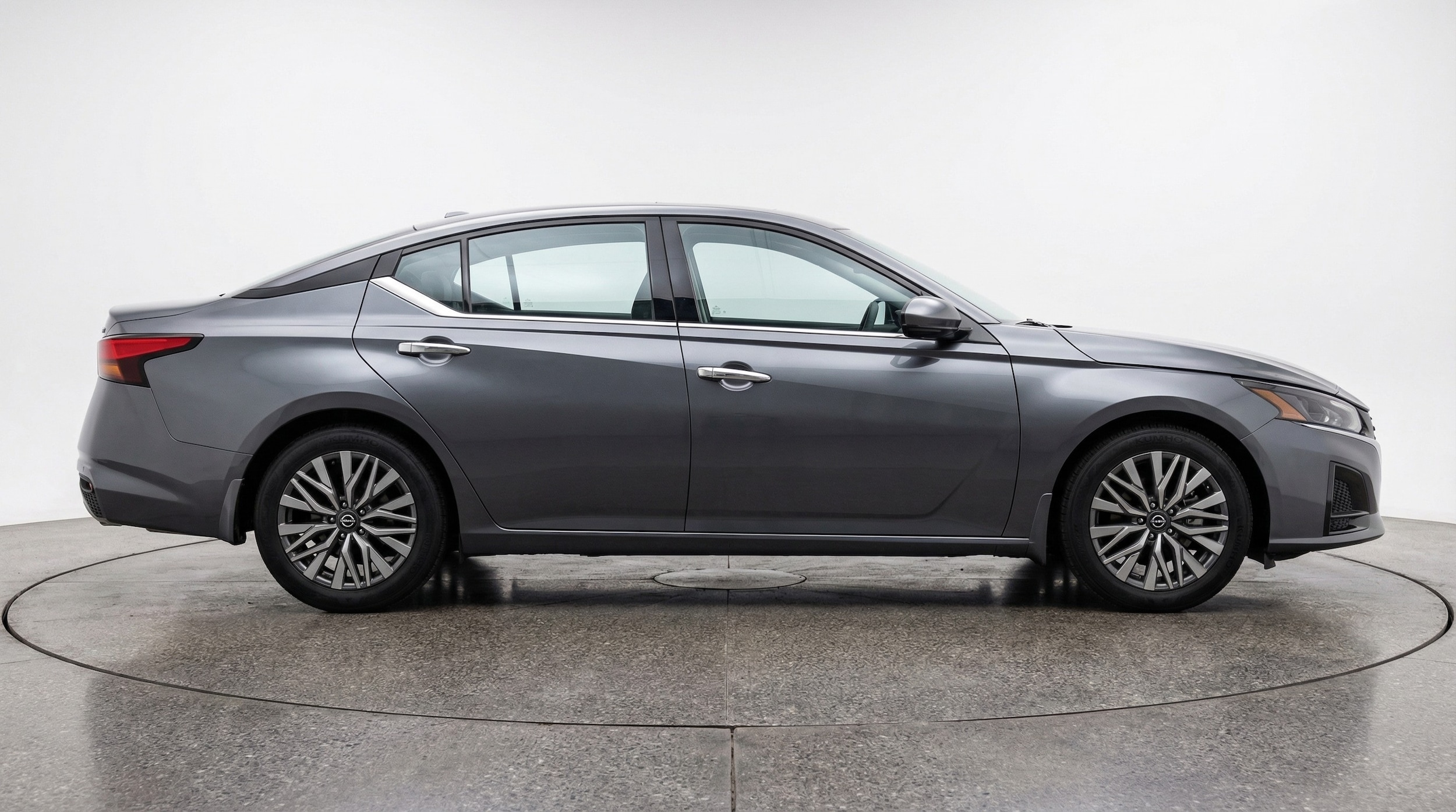 Thumbnail: 2025 Nissan Altima - 8
