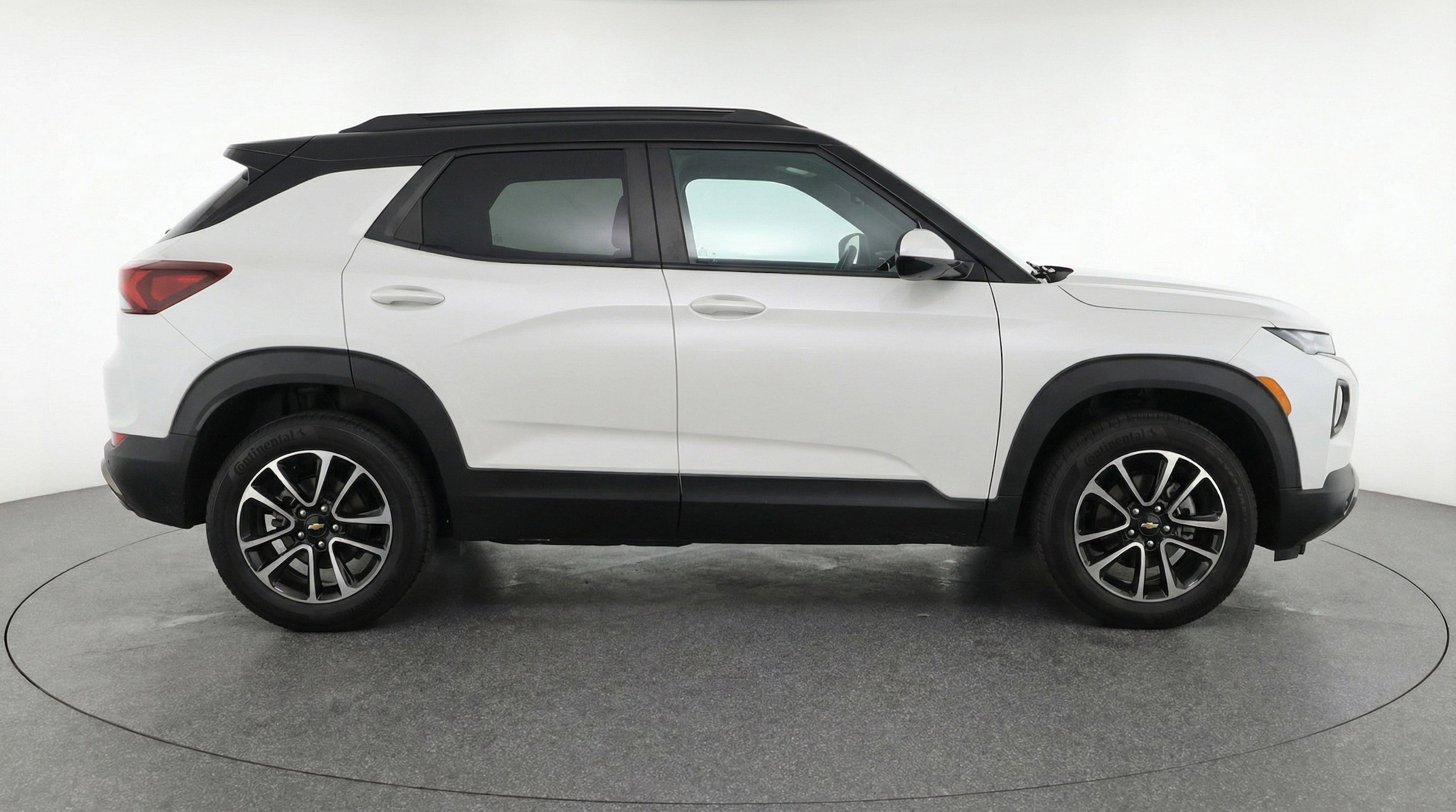 Thumbnail: 2025 Chevrolet TrailBlazer - 11