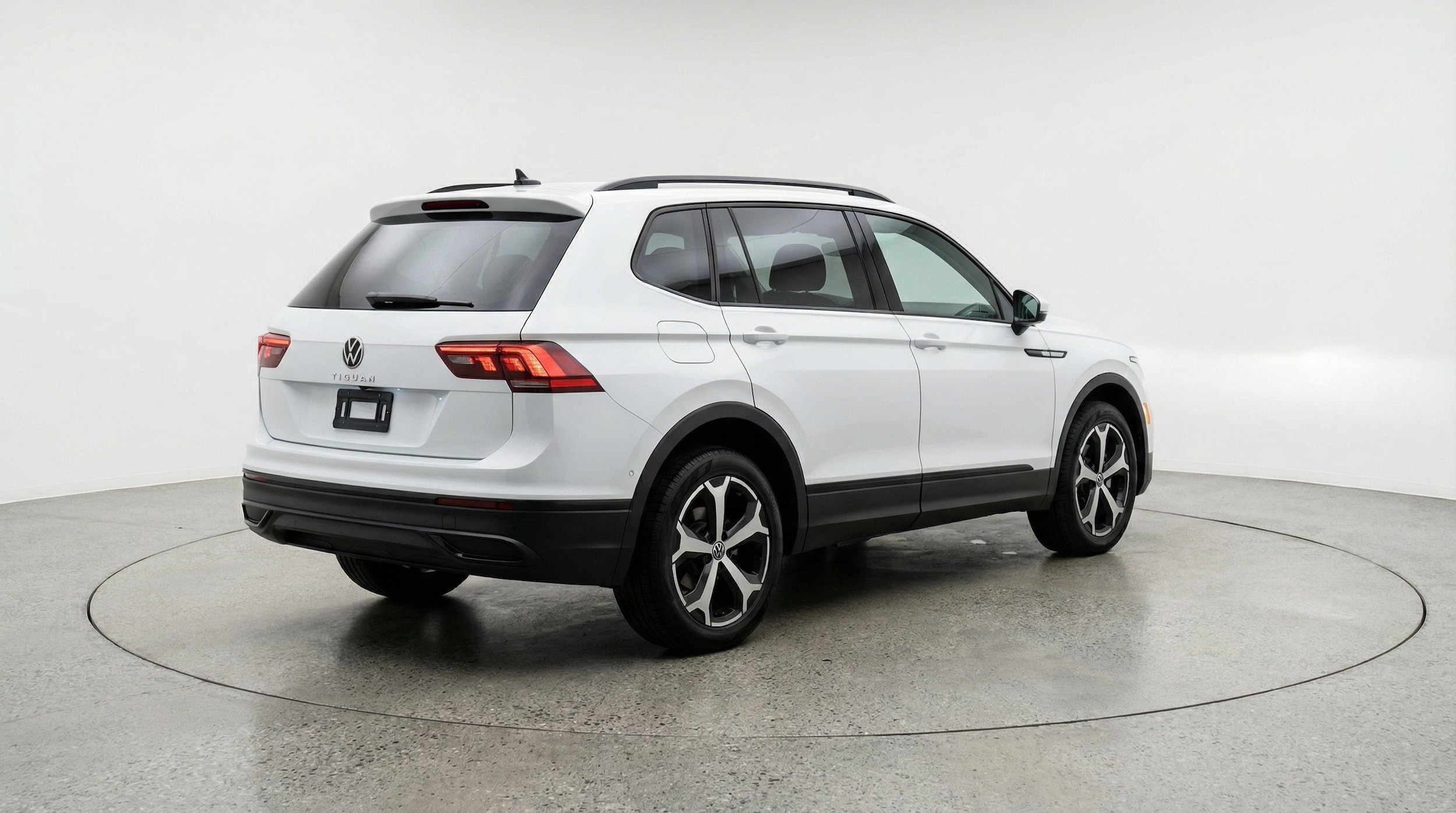 Thumbnail: 2026 Volkswagen Tiguan - 9