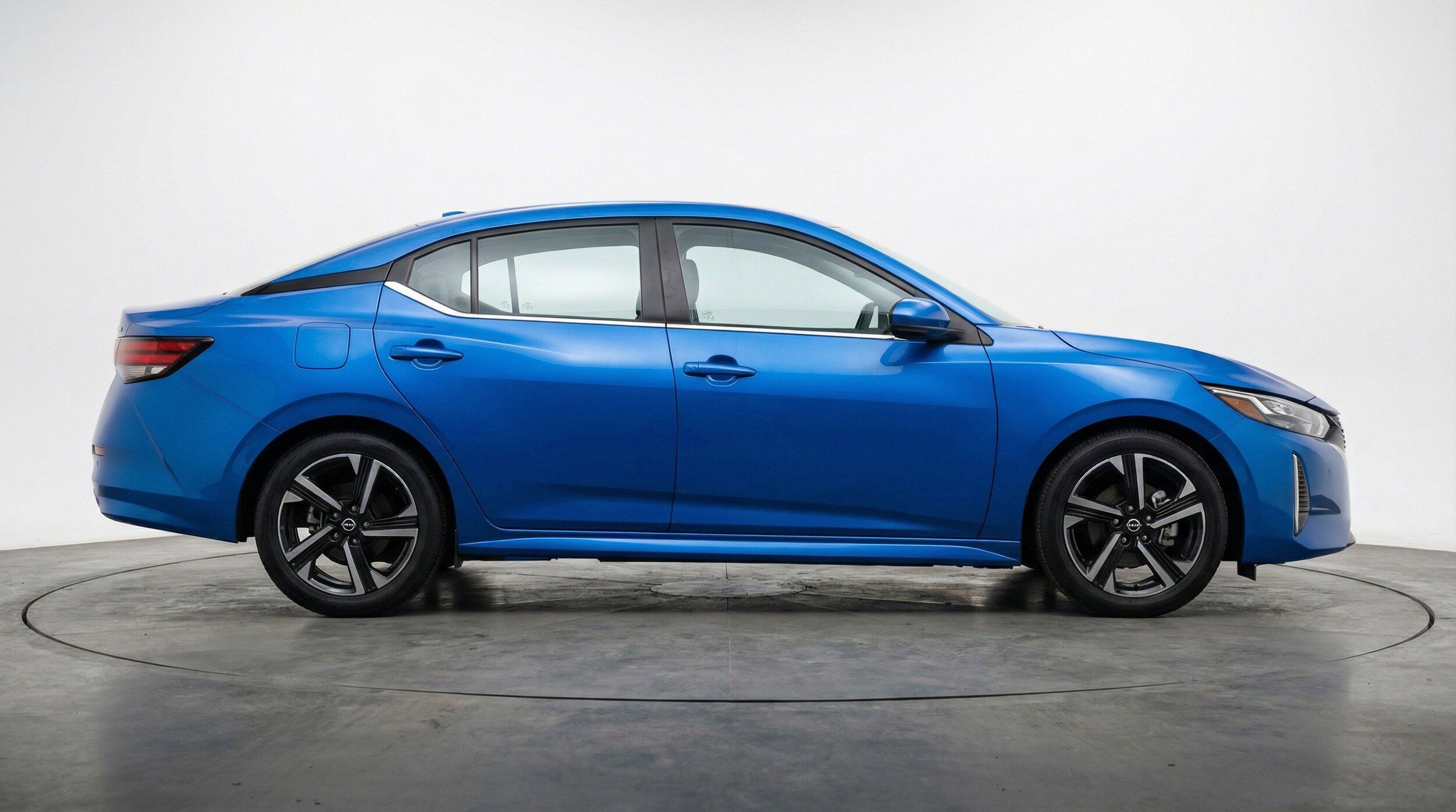 Thumbnail: 2025 Nissan Sentra - 11
