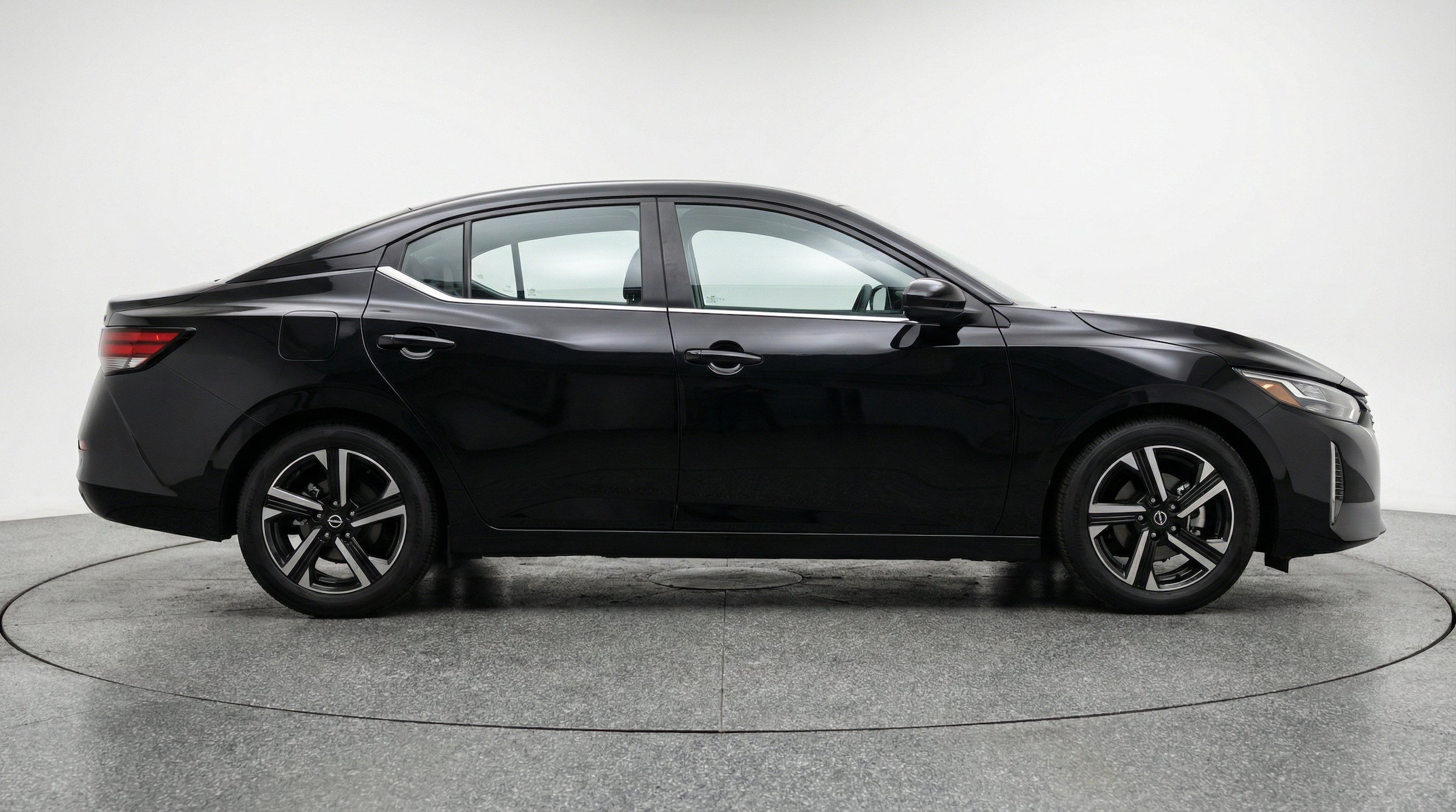 Thumbnail: 2025 Nissan Sentra - 11