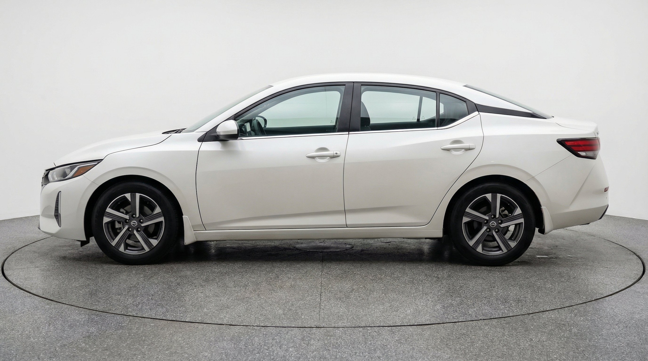 Thumbnail: 2025 Nissan Sentra - 5