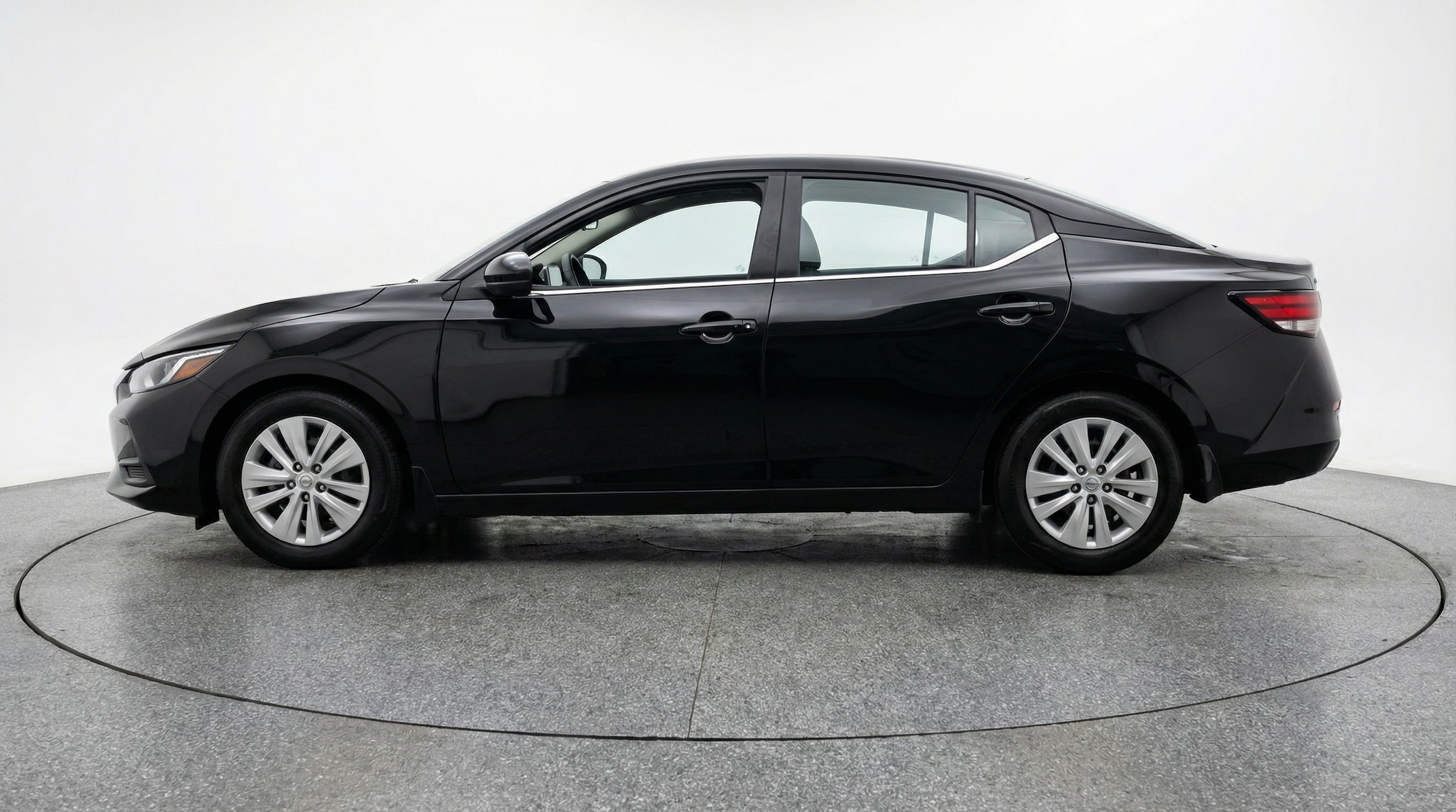 Thumbnail: 2025 Nissan Sentra - 4