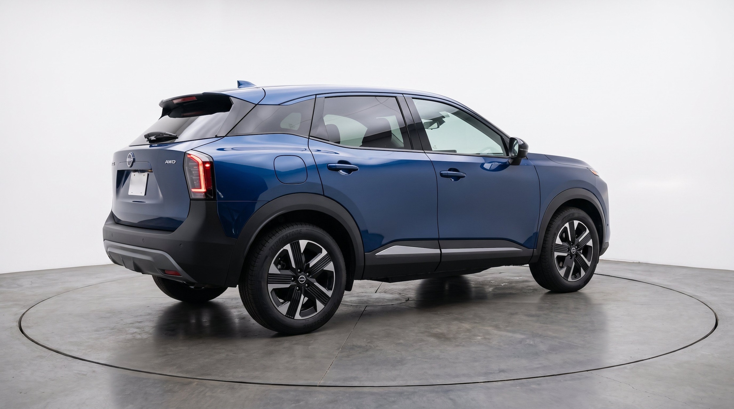 Thumbnail: 2026 Nissan Kicks - 9