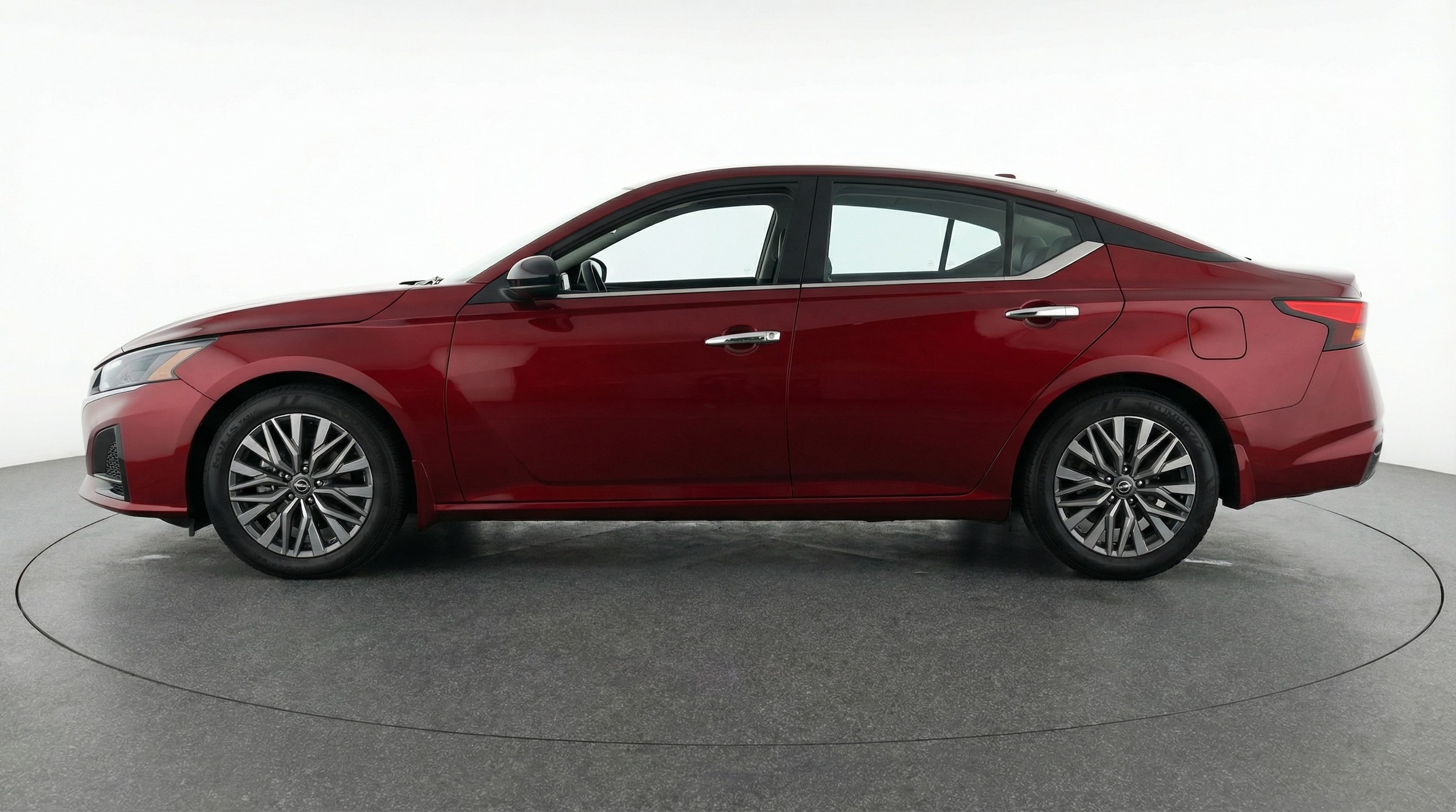 Thumbnail: 2025 Nissan Altima - 4