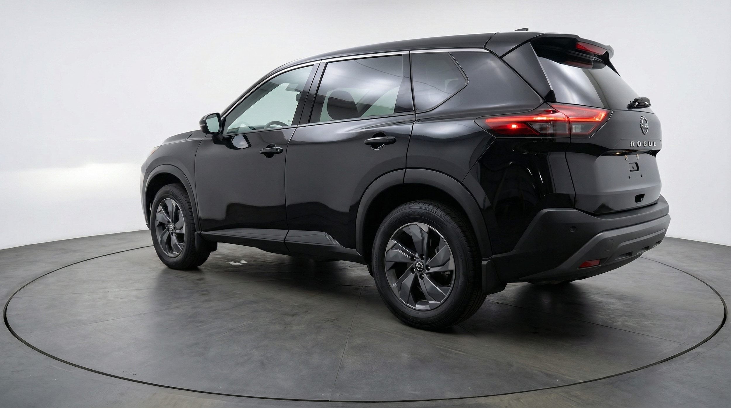 Thumbnail: 2025 Nissan Rogue - 5