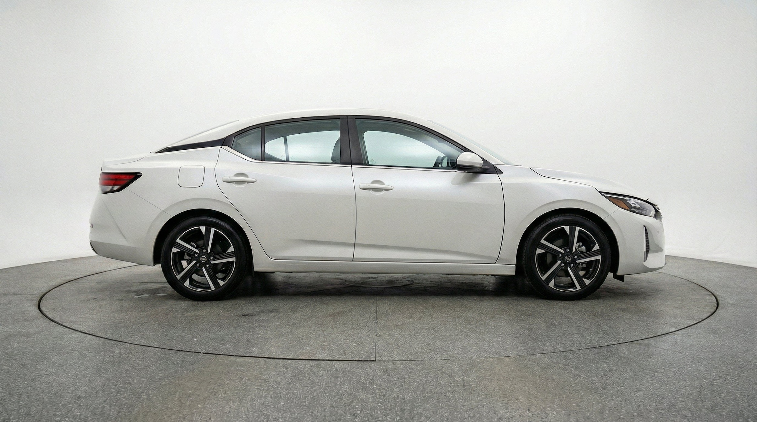 Thumbnail: 2025 Nissan Sentra - 11