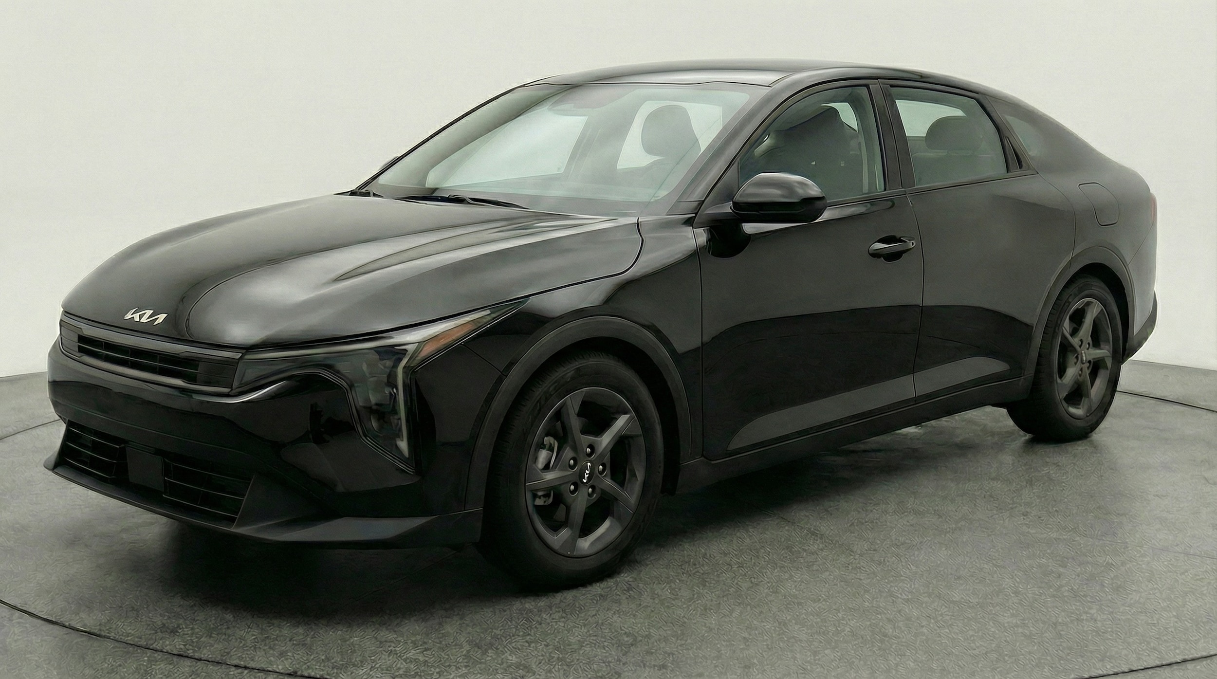 Thumbnail: 2025 Kia K4 - 3