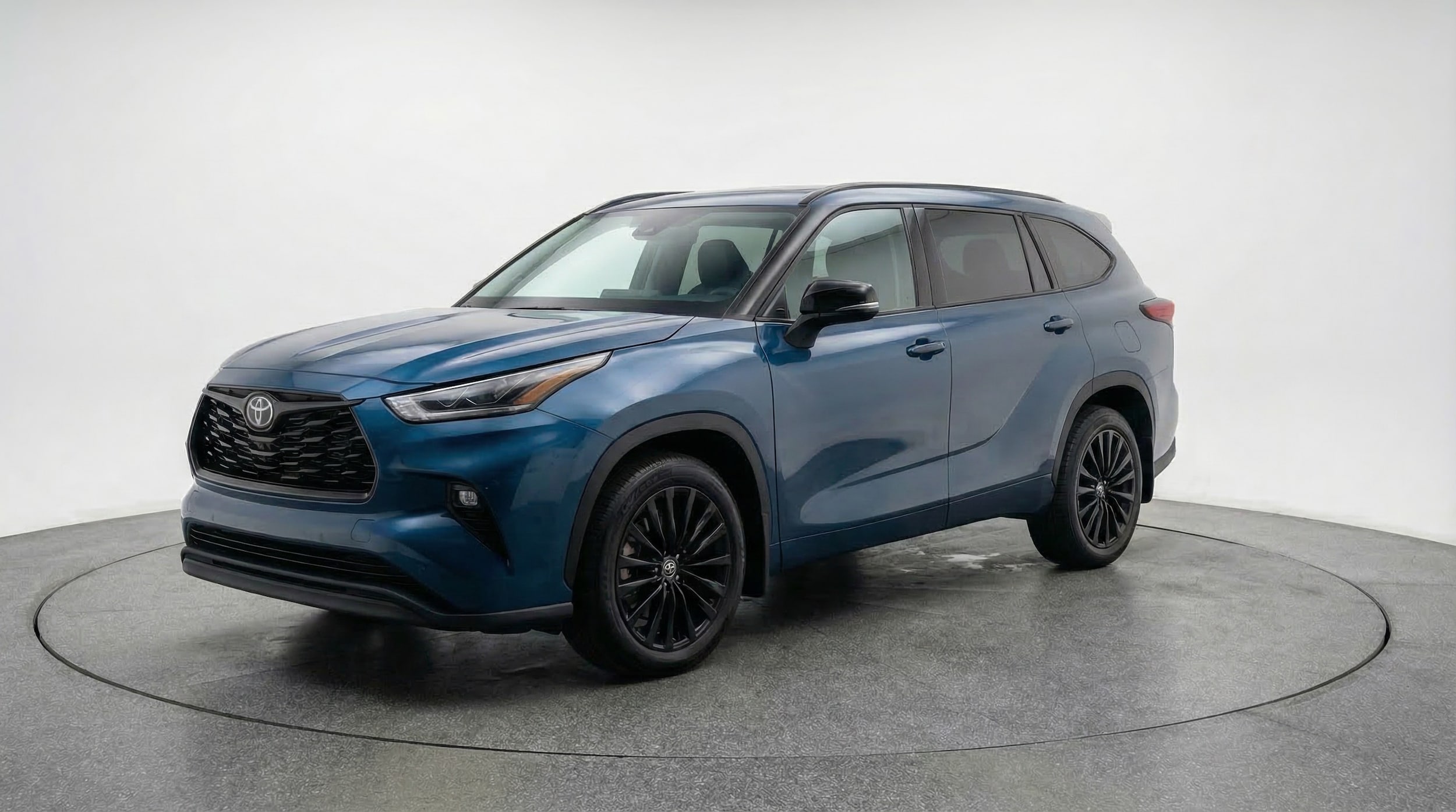 Thumbnail: 2025 Toyota Highlander - 3